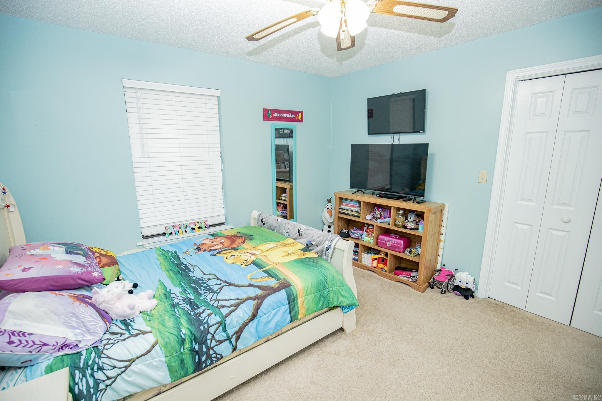 FAIRGROUND - Residential