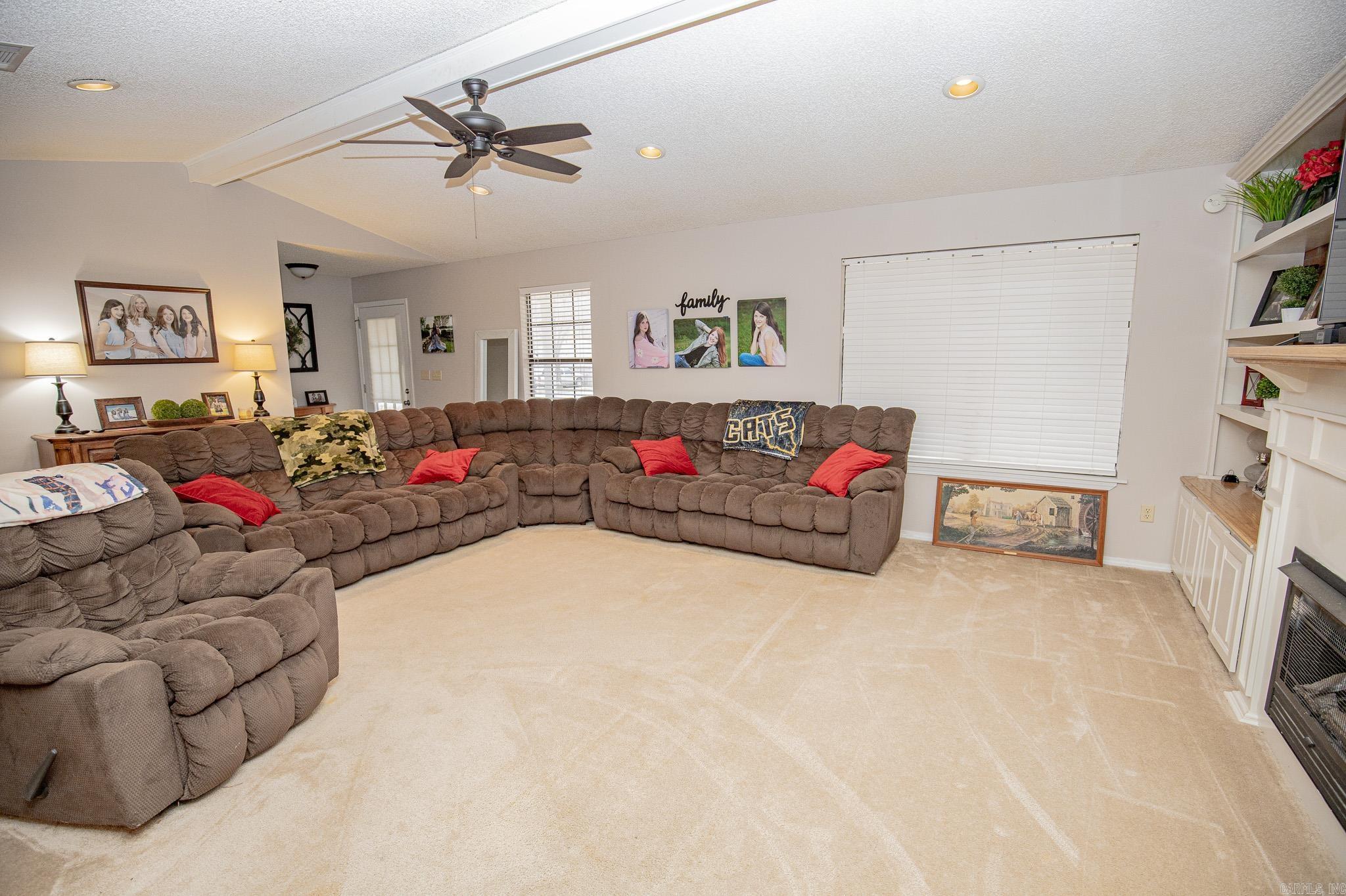 FAIRGROUND - Residential