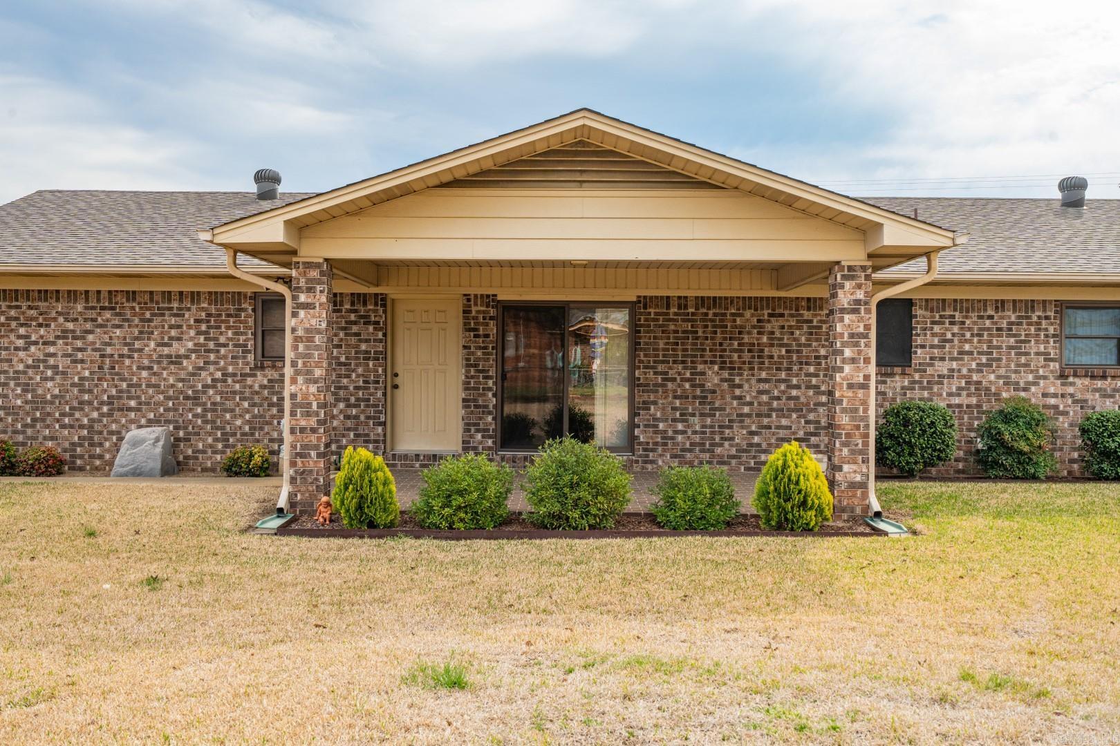 VILLAGE SOUTH - Residential