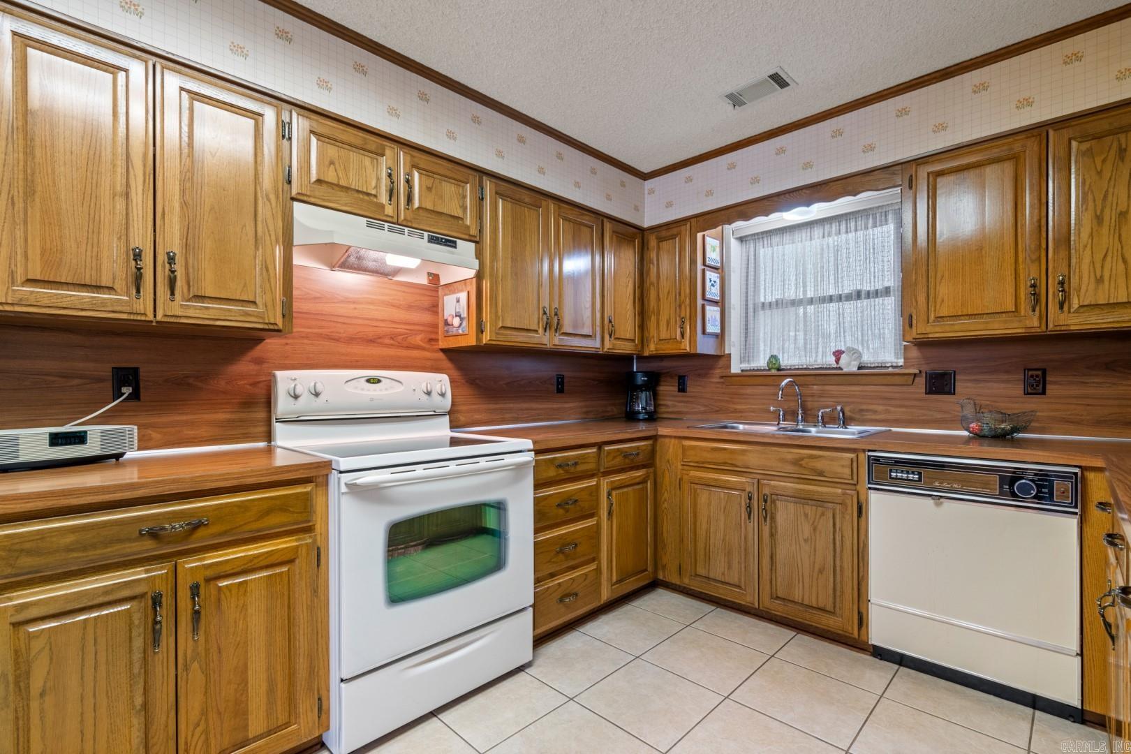 VILLAGE SOUTH - Residential