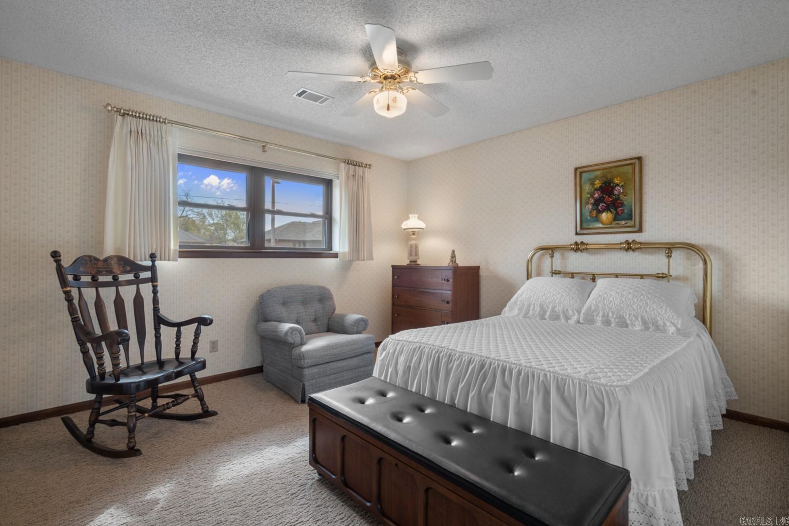 VILLAGE SOUTH - Residential