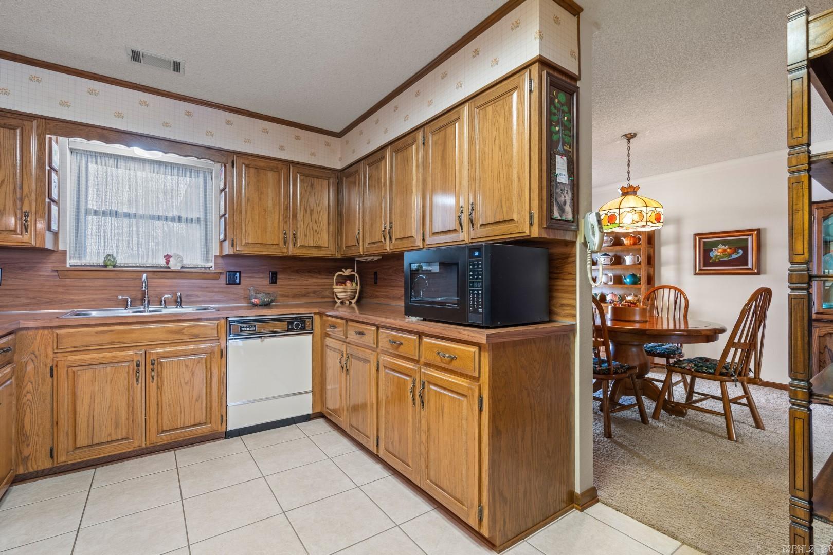 VILLAGE SOUTH - Residential