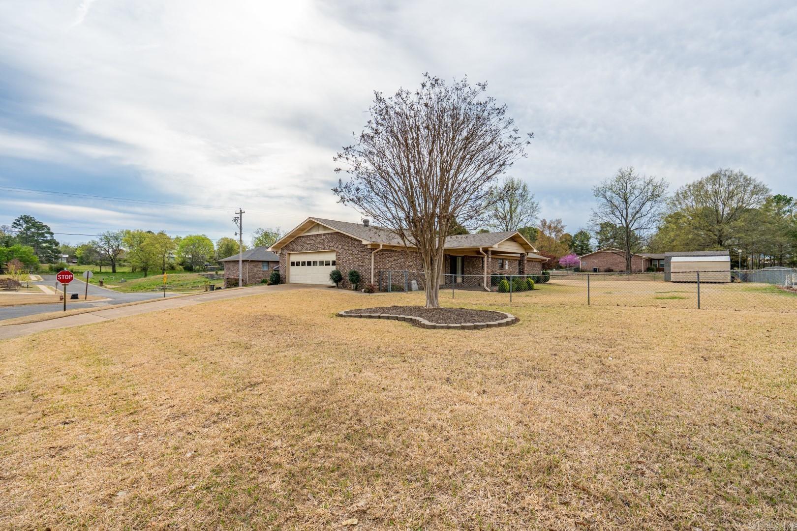 VILLAGE SOUTH - Residential