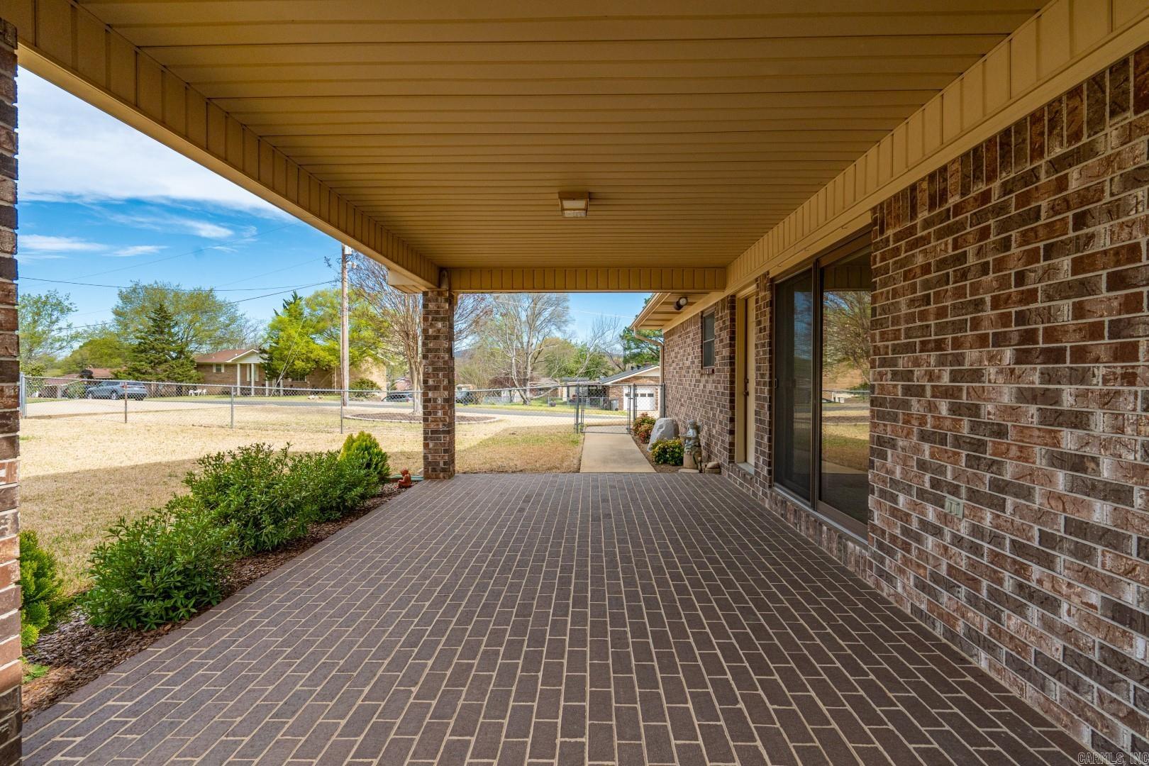 VILLAGE SOUTH - Residential