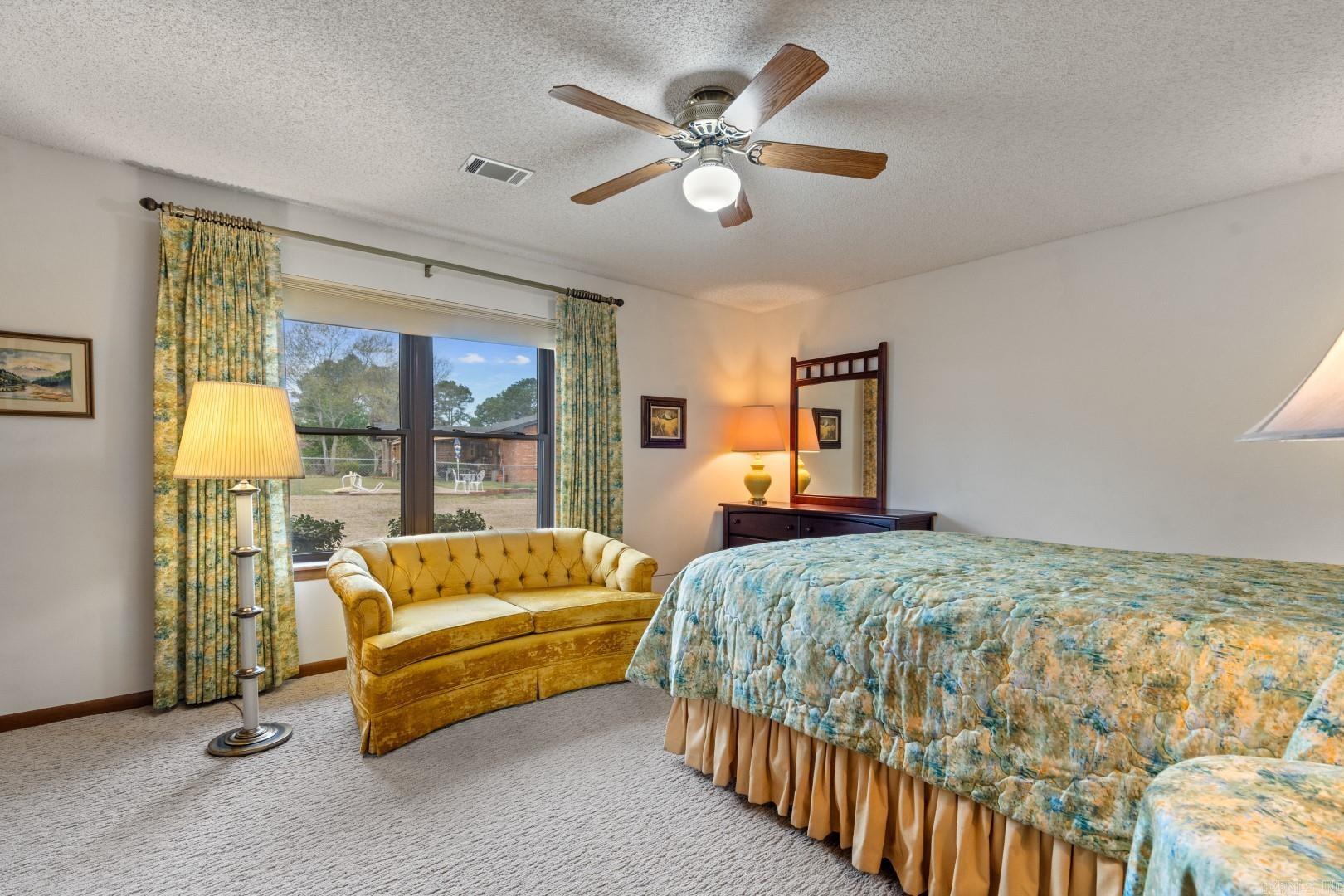 VILLAGE SOUTH - Residential