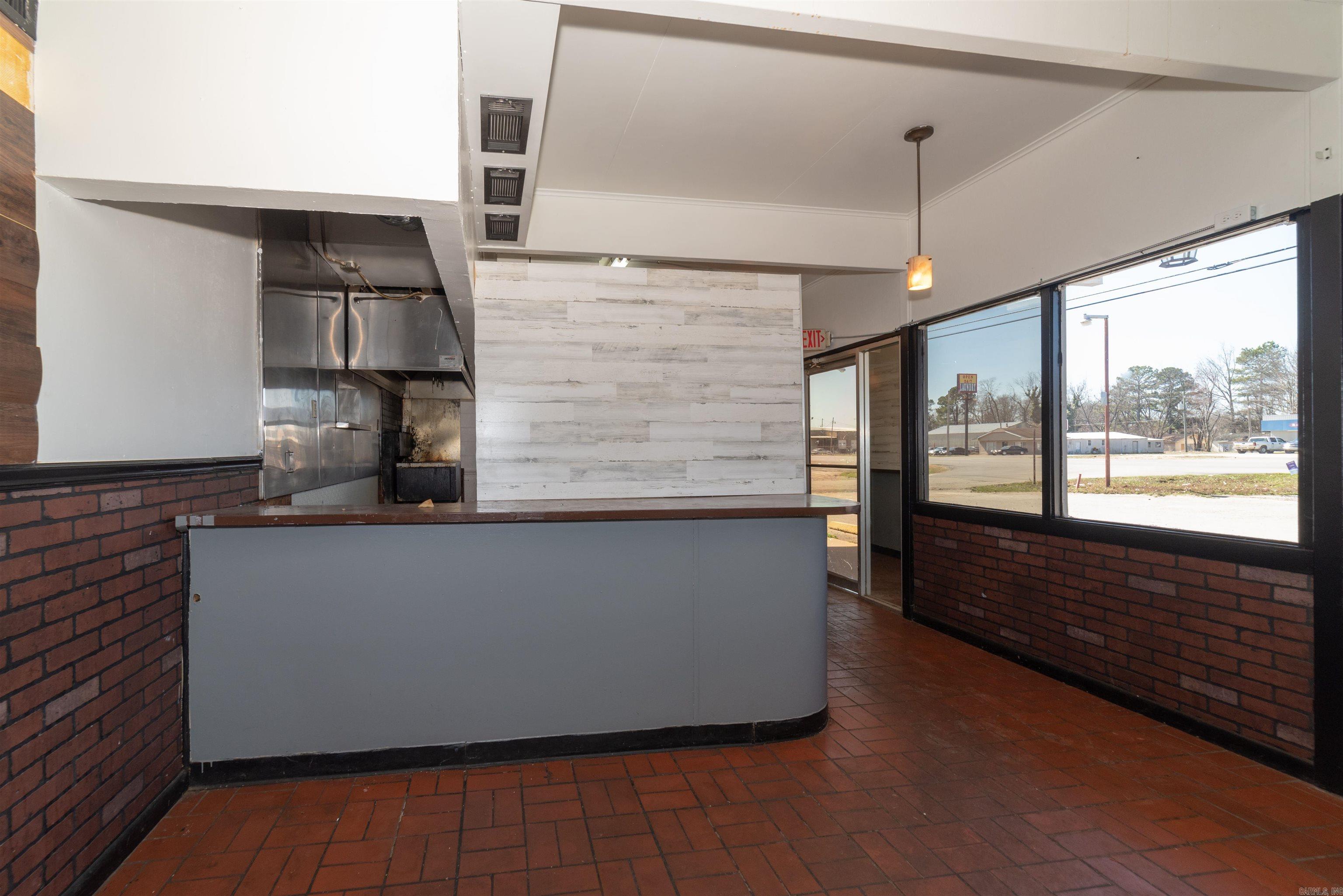 Metes & Bounds - Commercial Sale
