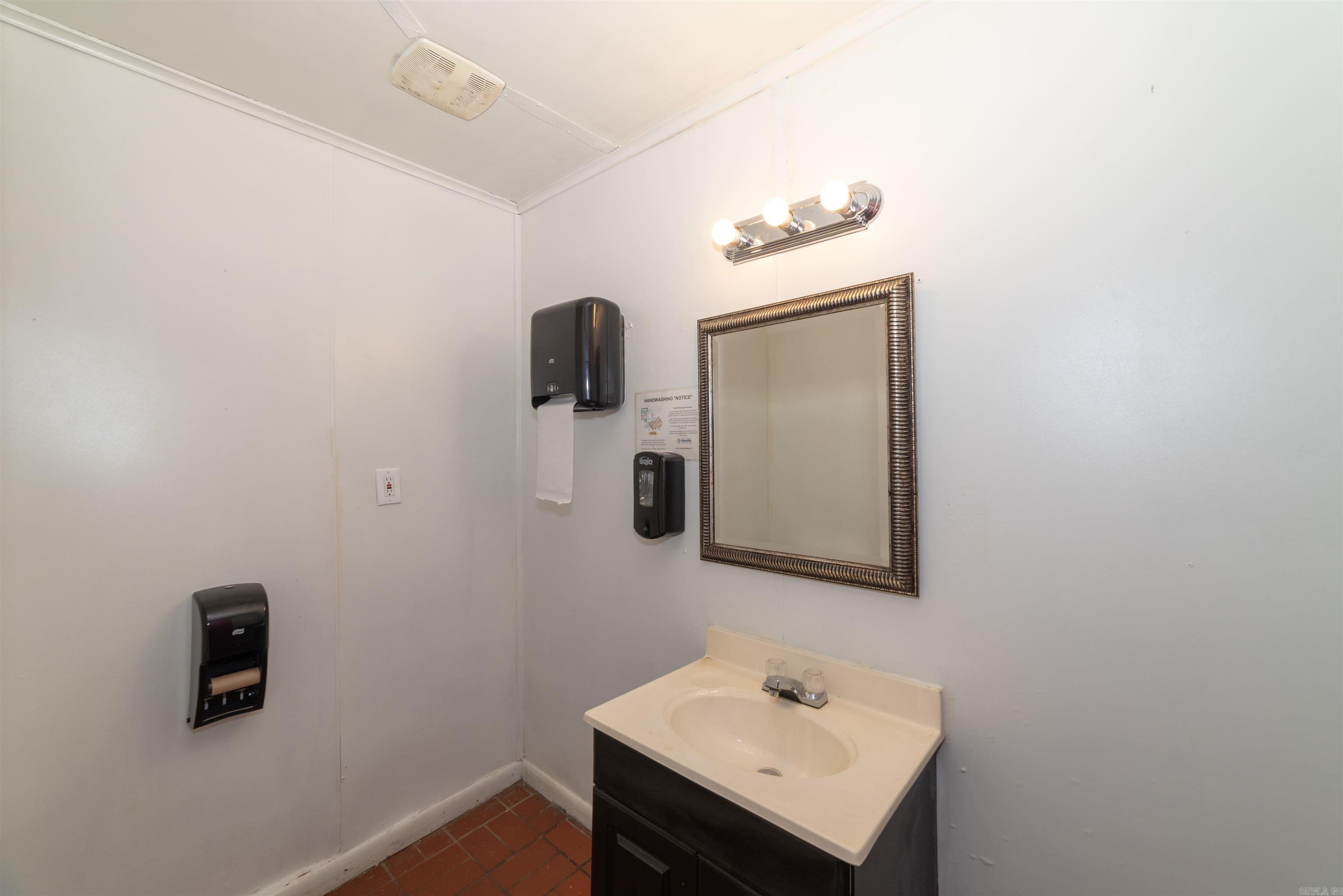 Metes & Bounds - Commercial Sale