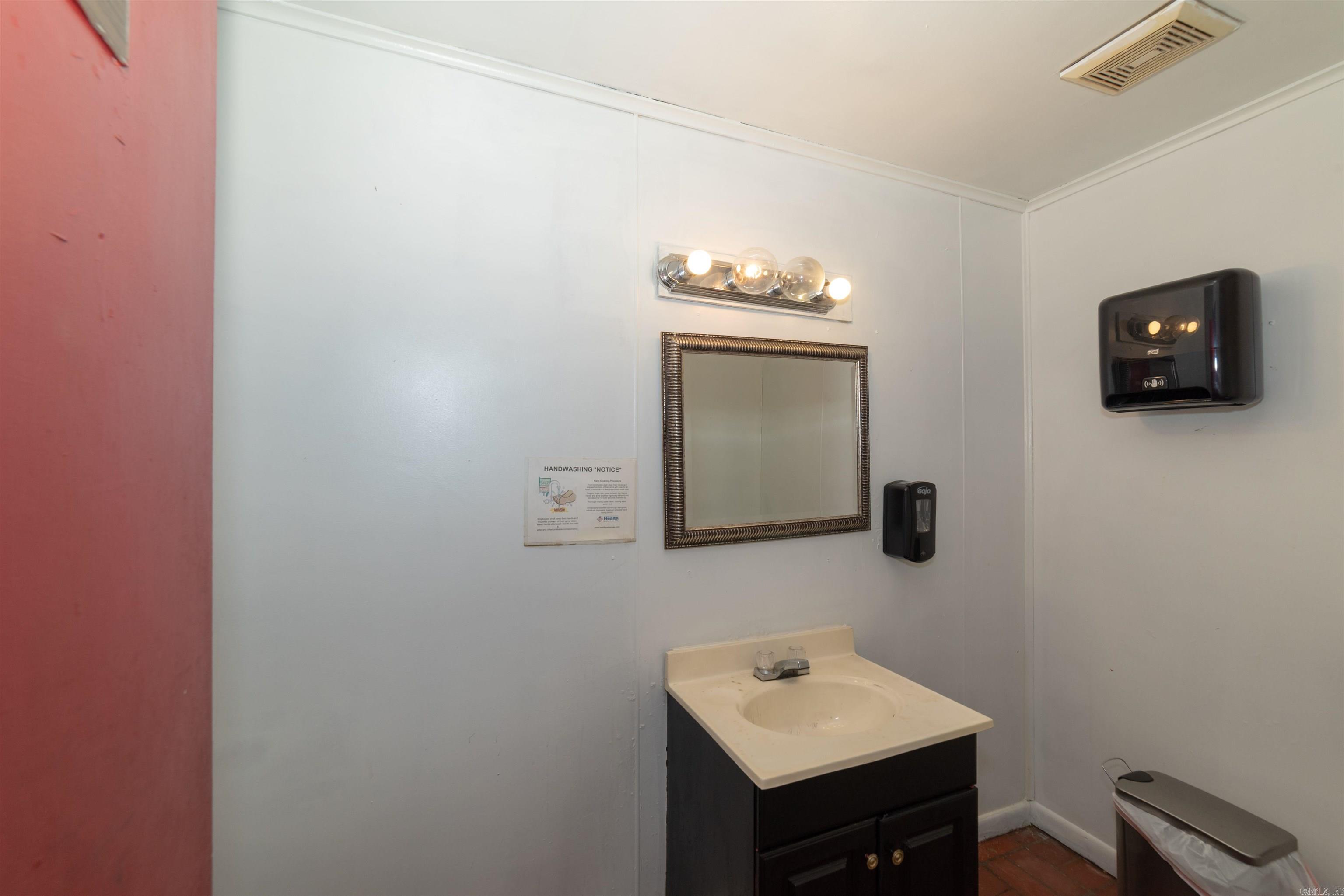 Metes & Bounds - Commercial Sale