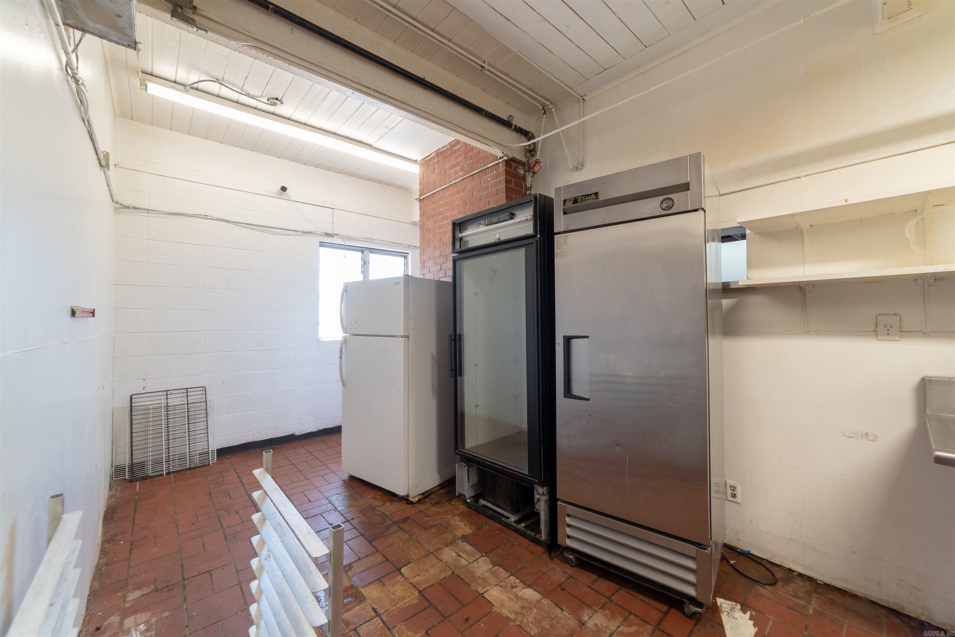 Metes & Bounds - Commercial Sale