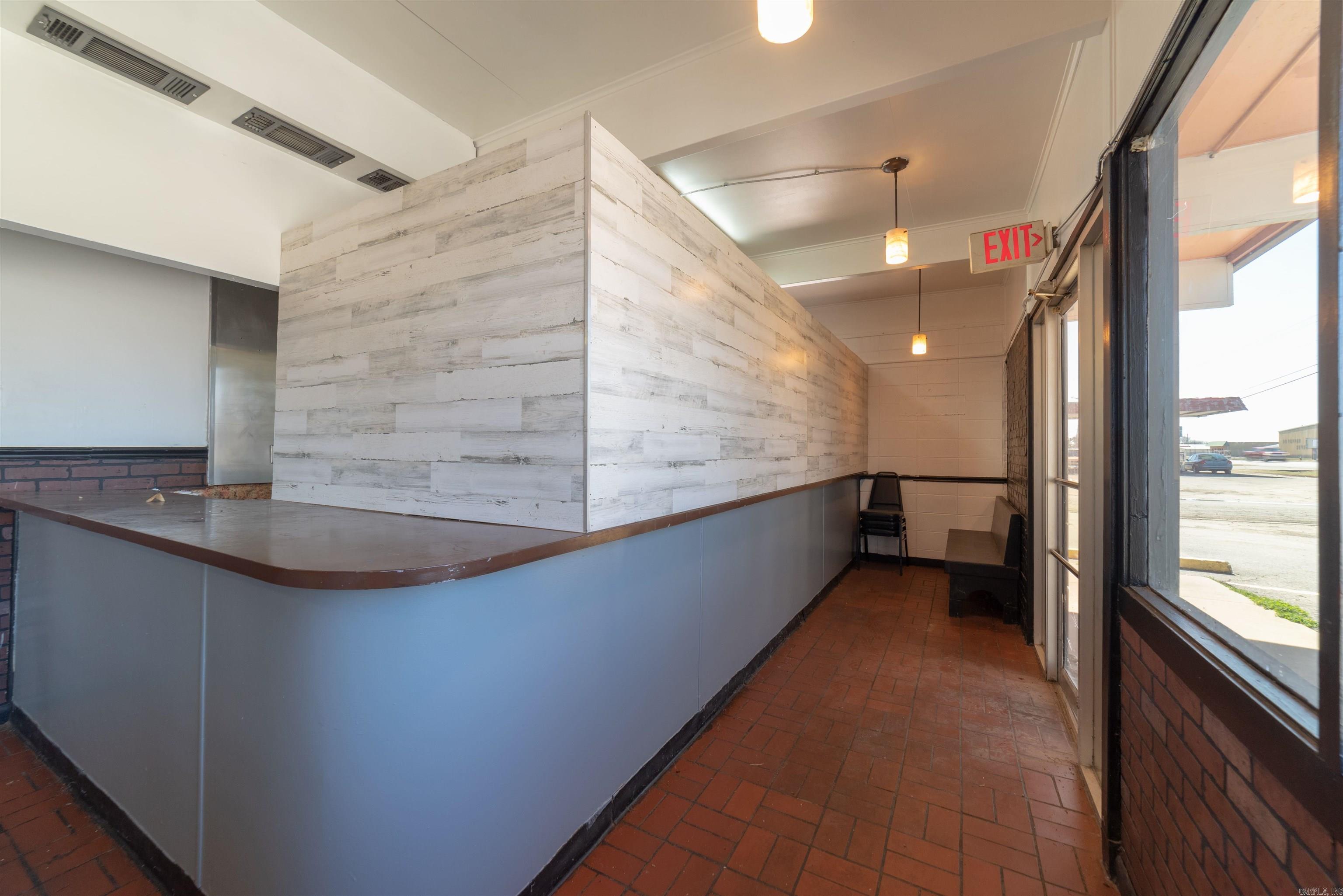 Metes & Bounds - Commercial Sale