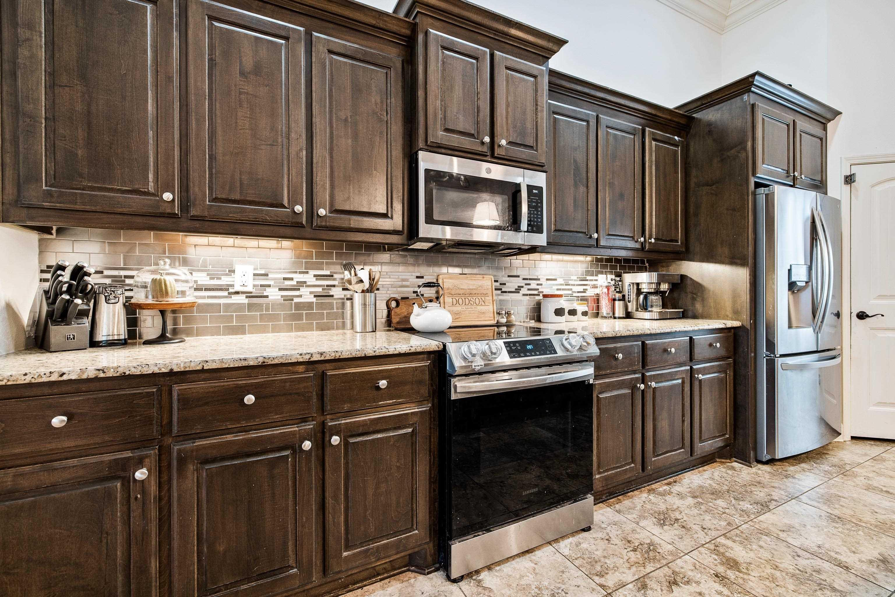 AVILLA HEIGHTS - Residential