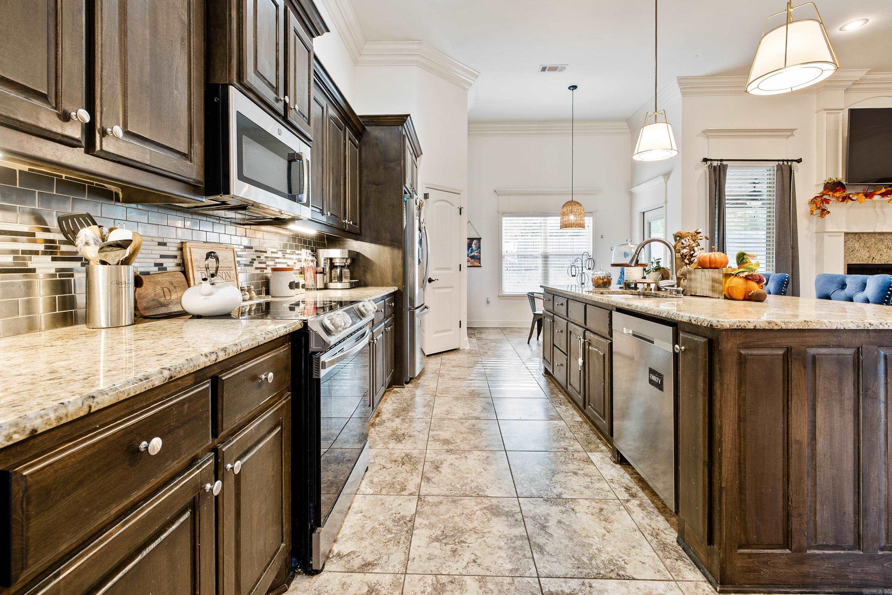 AVILLA HEIGHTS - Residential