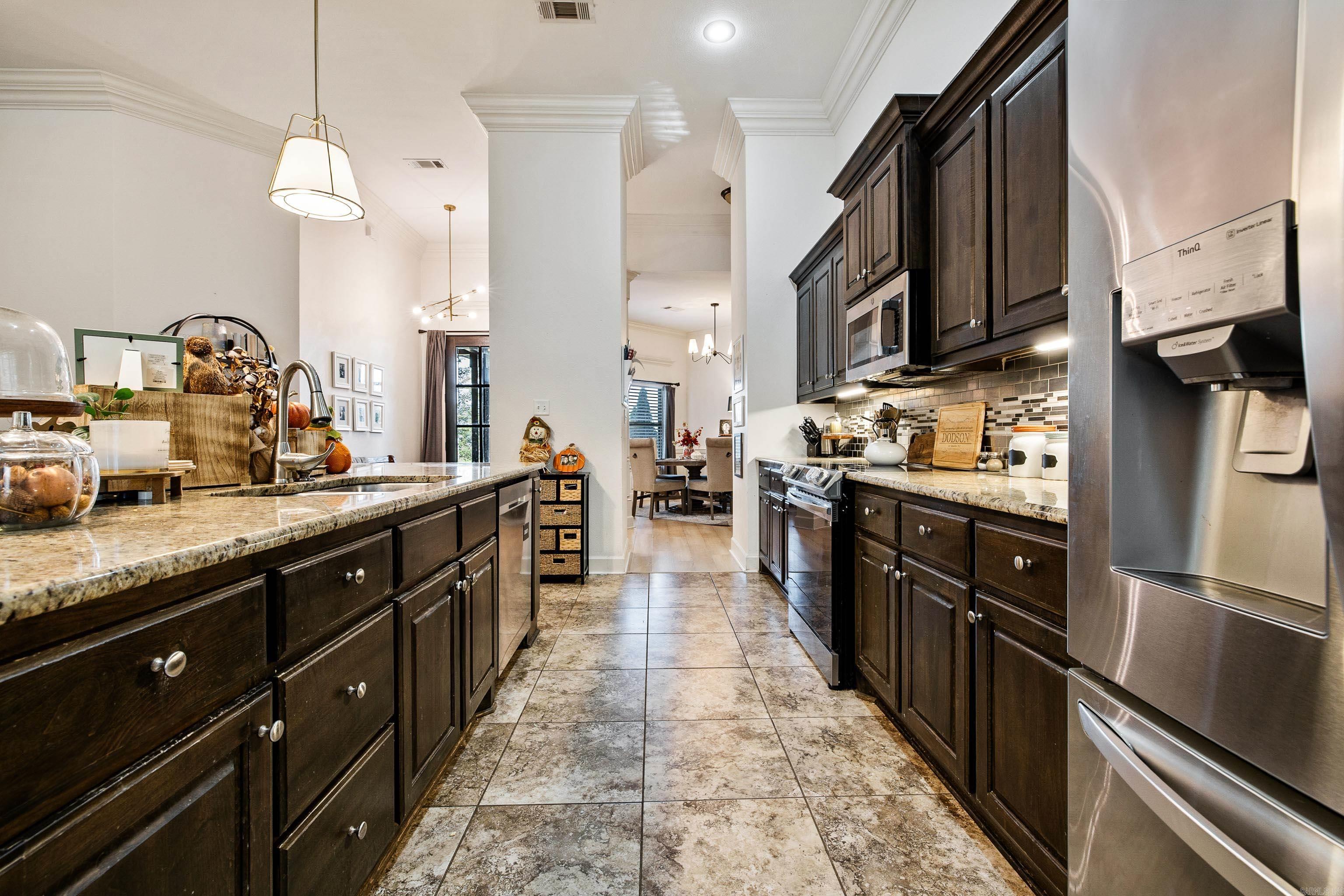 AVILLA HEIGHTS - Residential