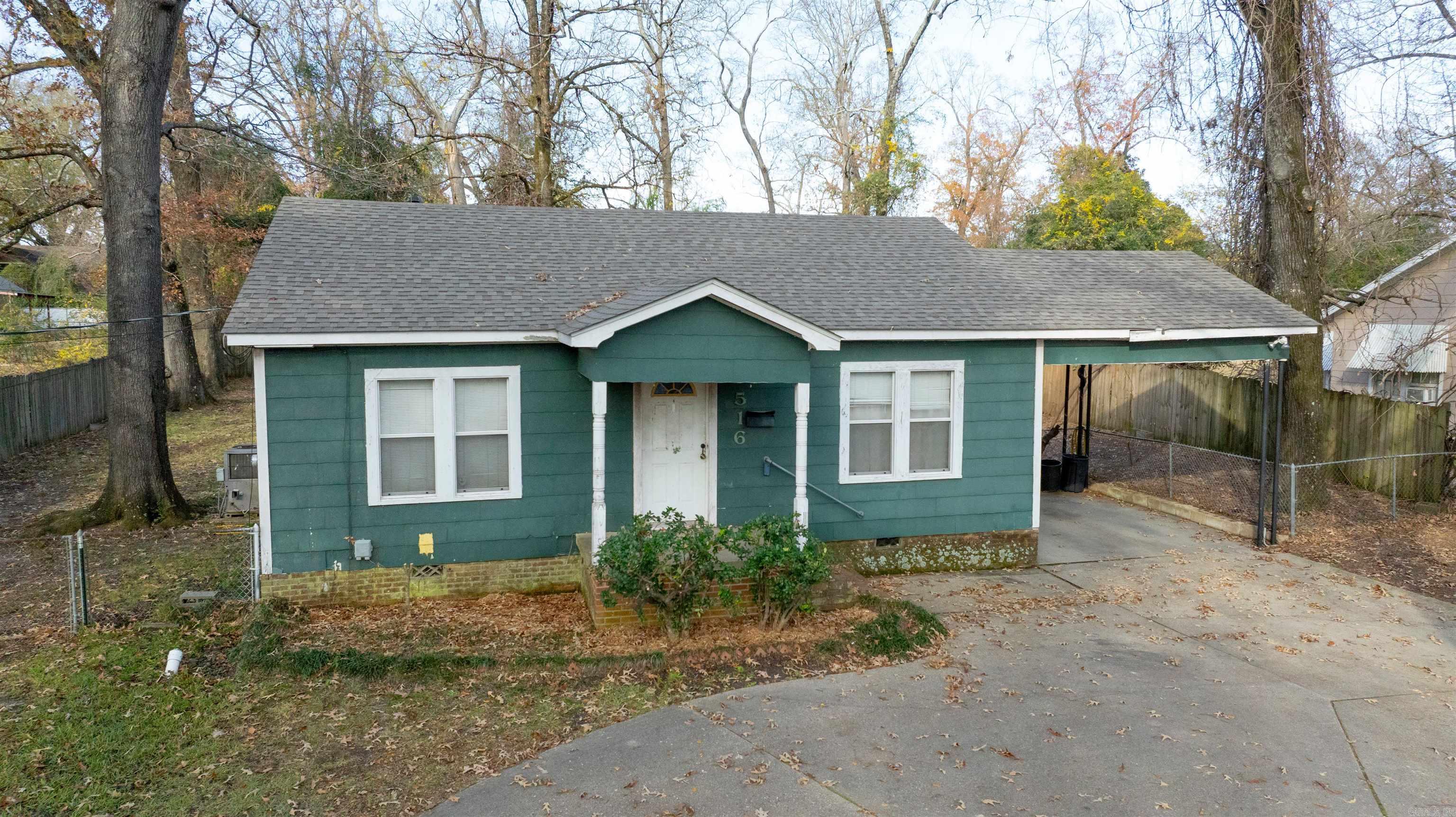 HELMS HILLCREST - Residential