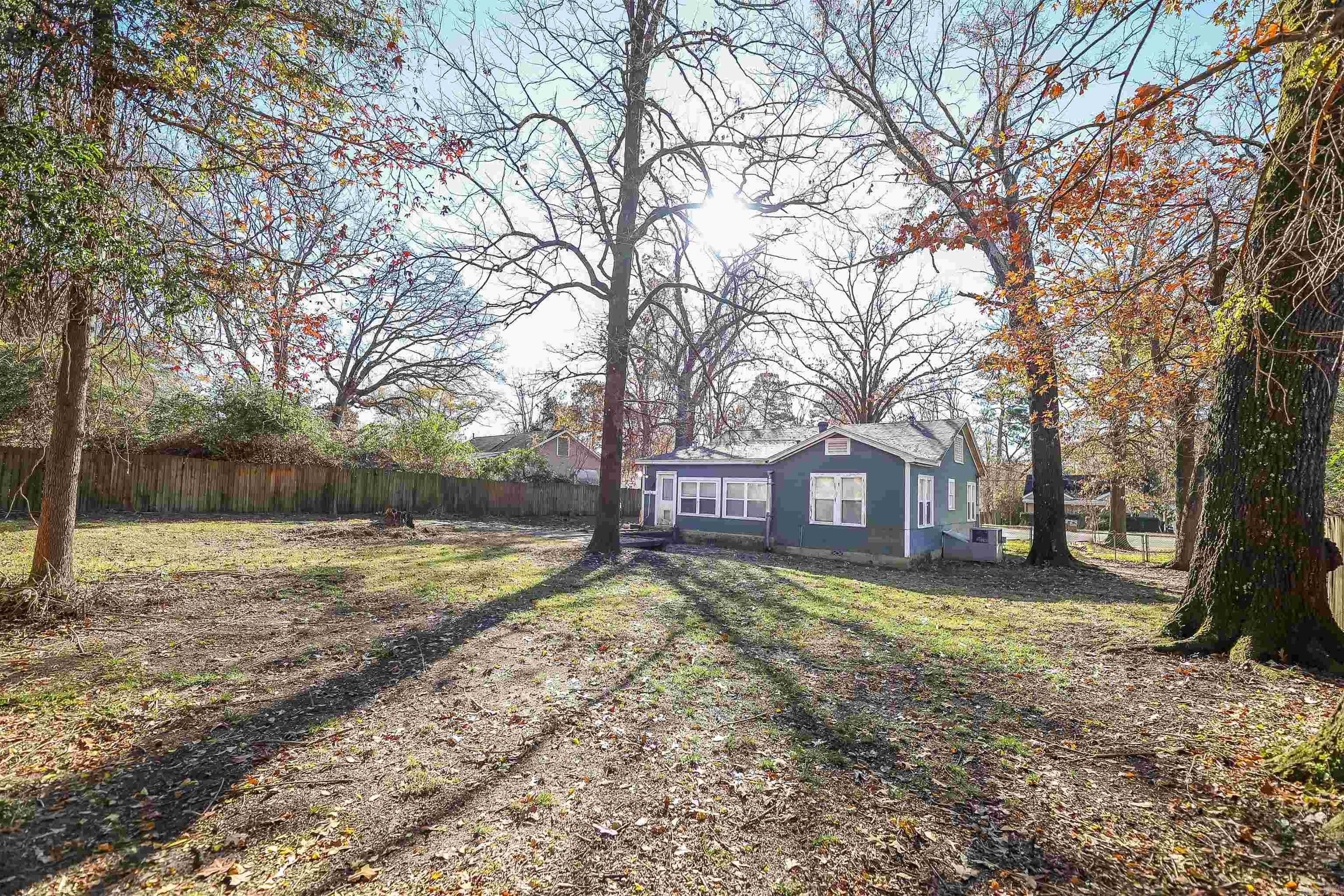 HELMS HILLCREST - Residential