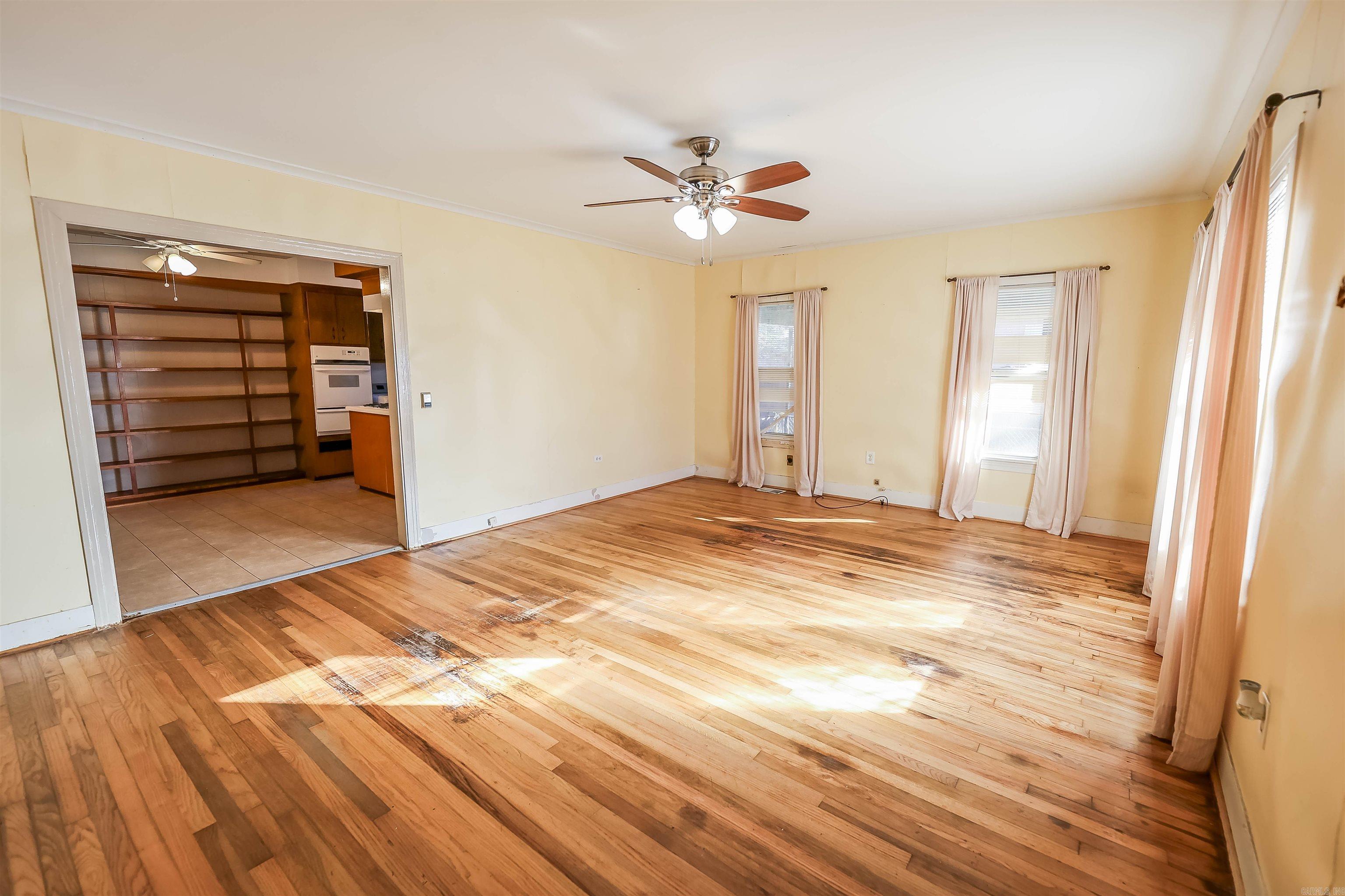 HELMS HILLCREST - Residential