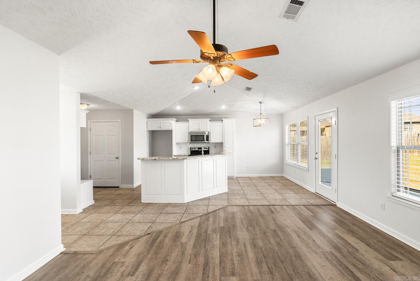 BRYSON ESTATES - Residential