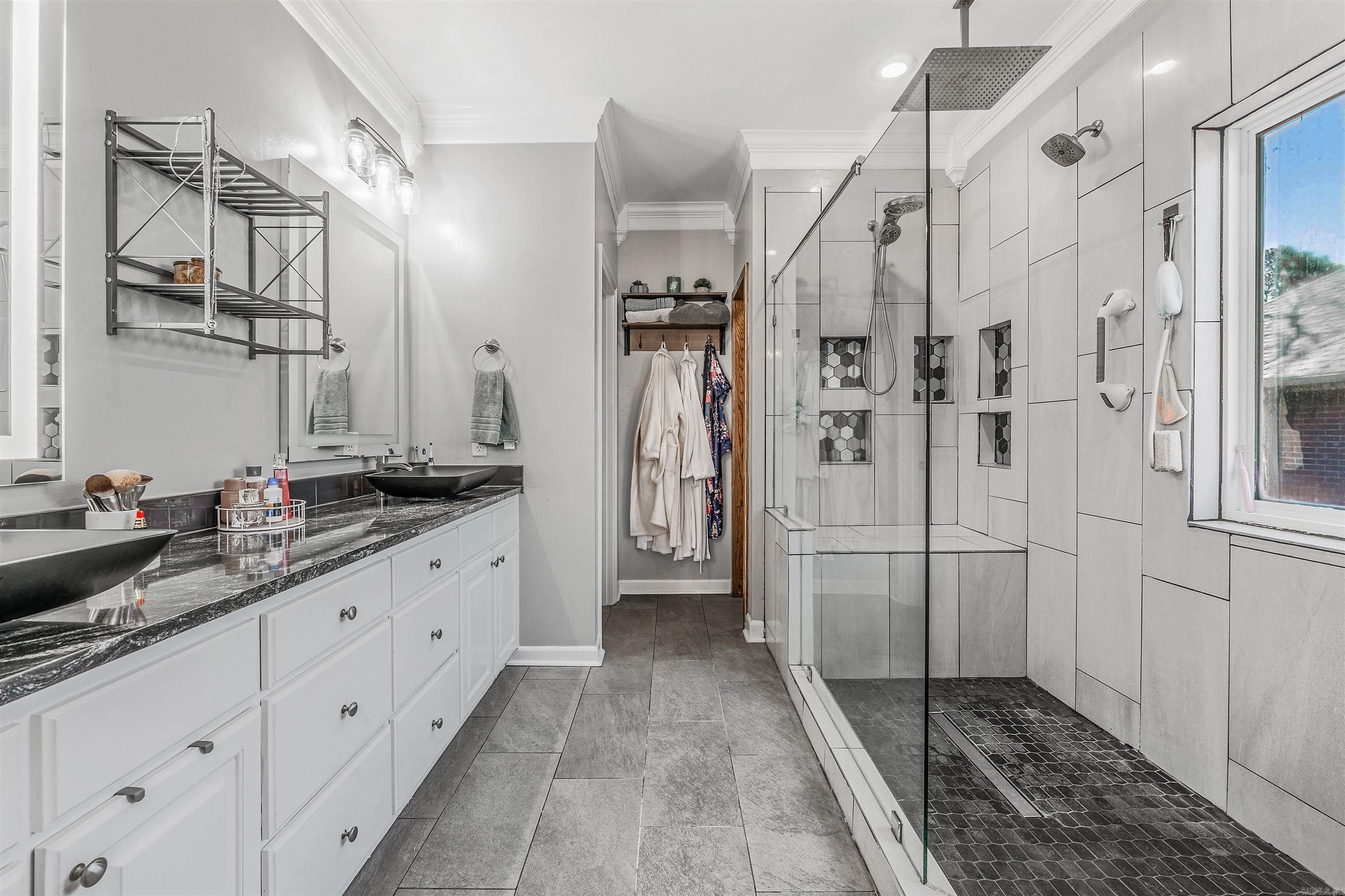 RIVERLAND HEIGHTS - Residential