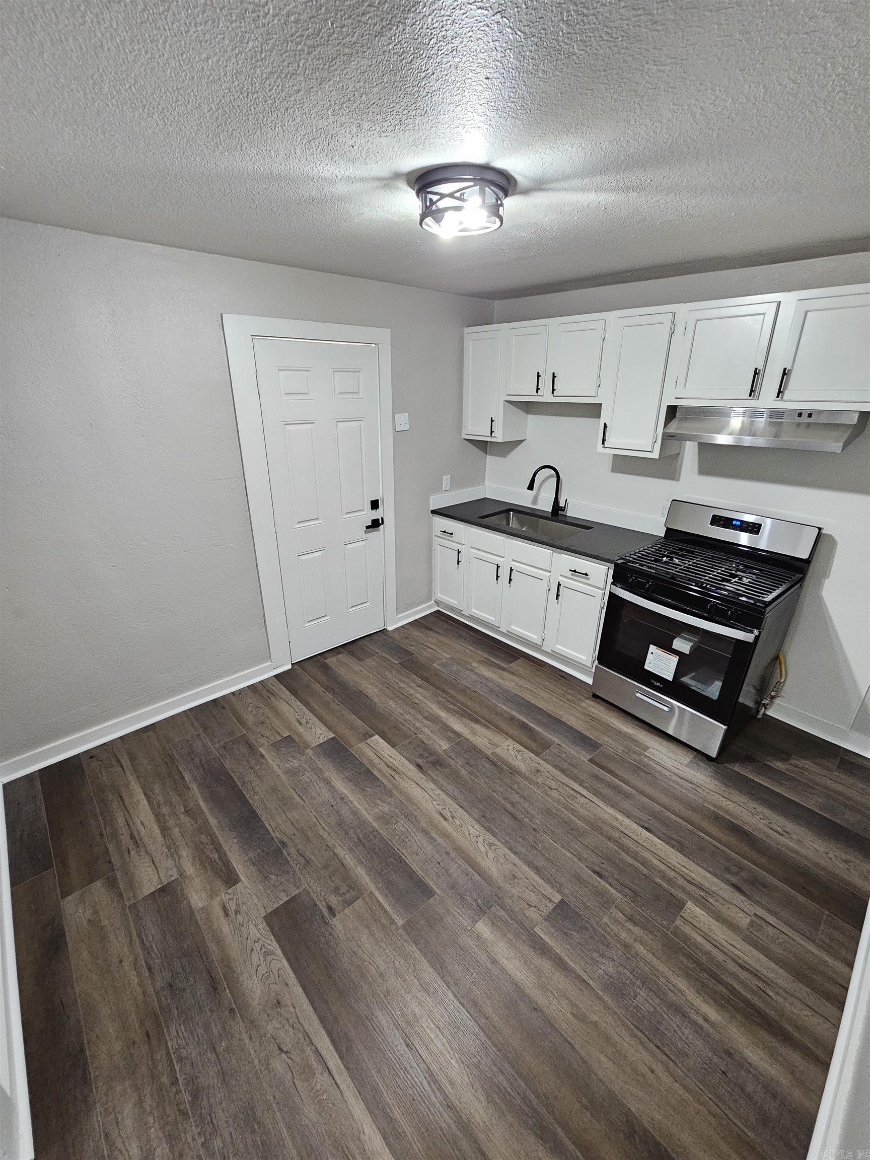 Pettefers - Residential Lease