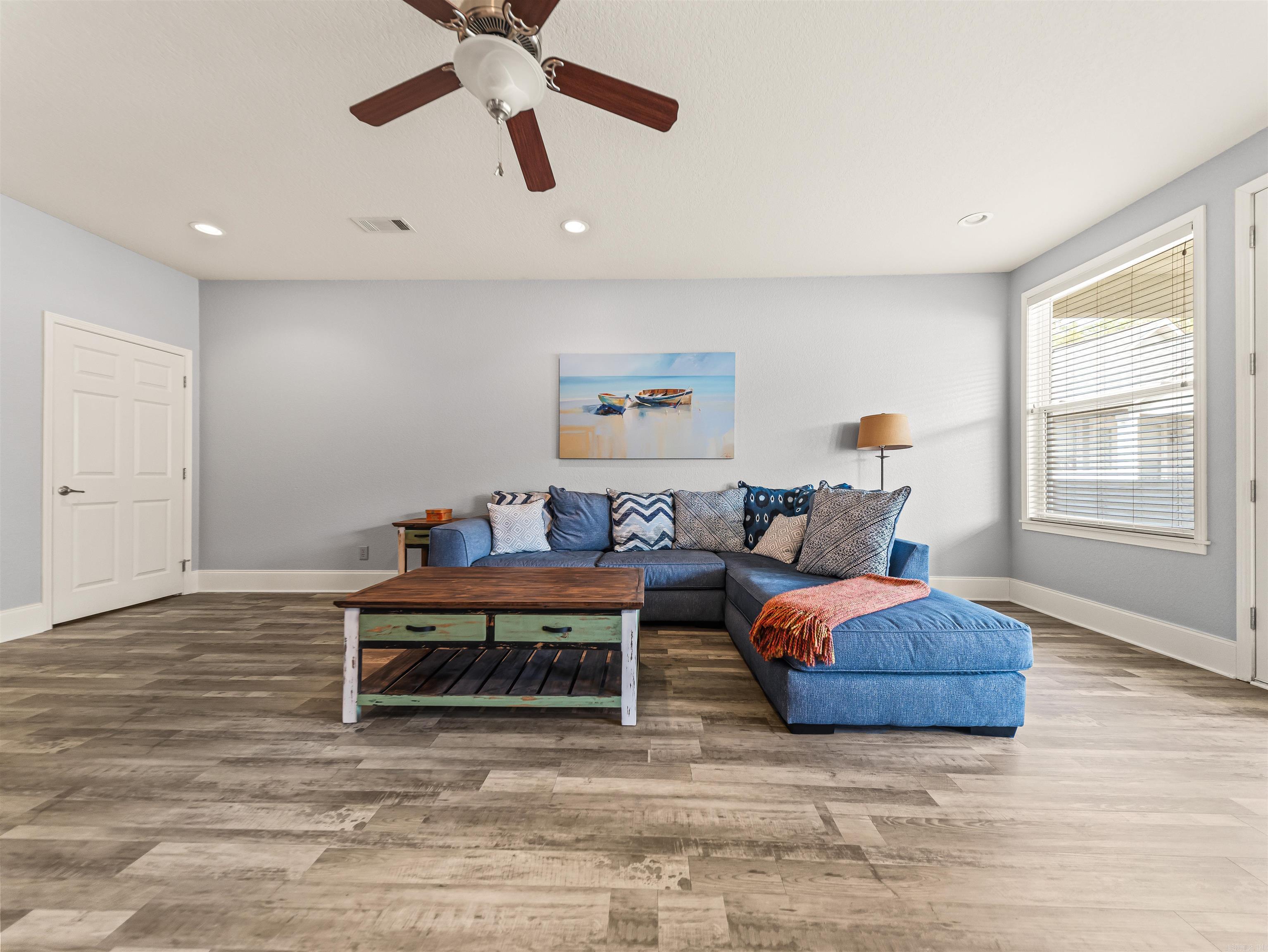 LIGHTHOUSE COVE - Residential