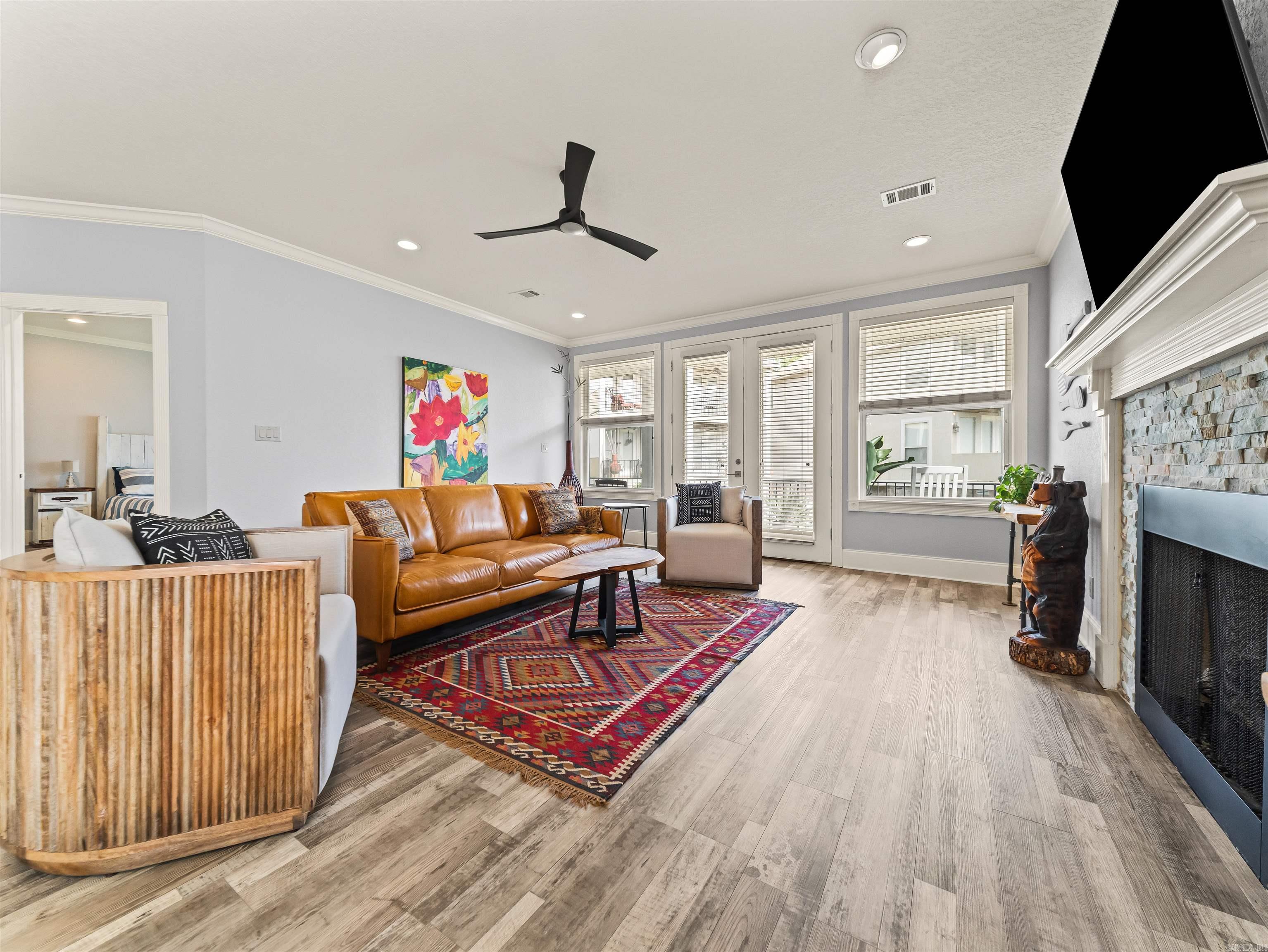 LIGHTHOUSE COVE - Residential