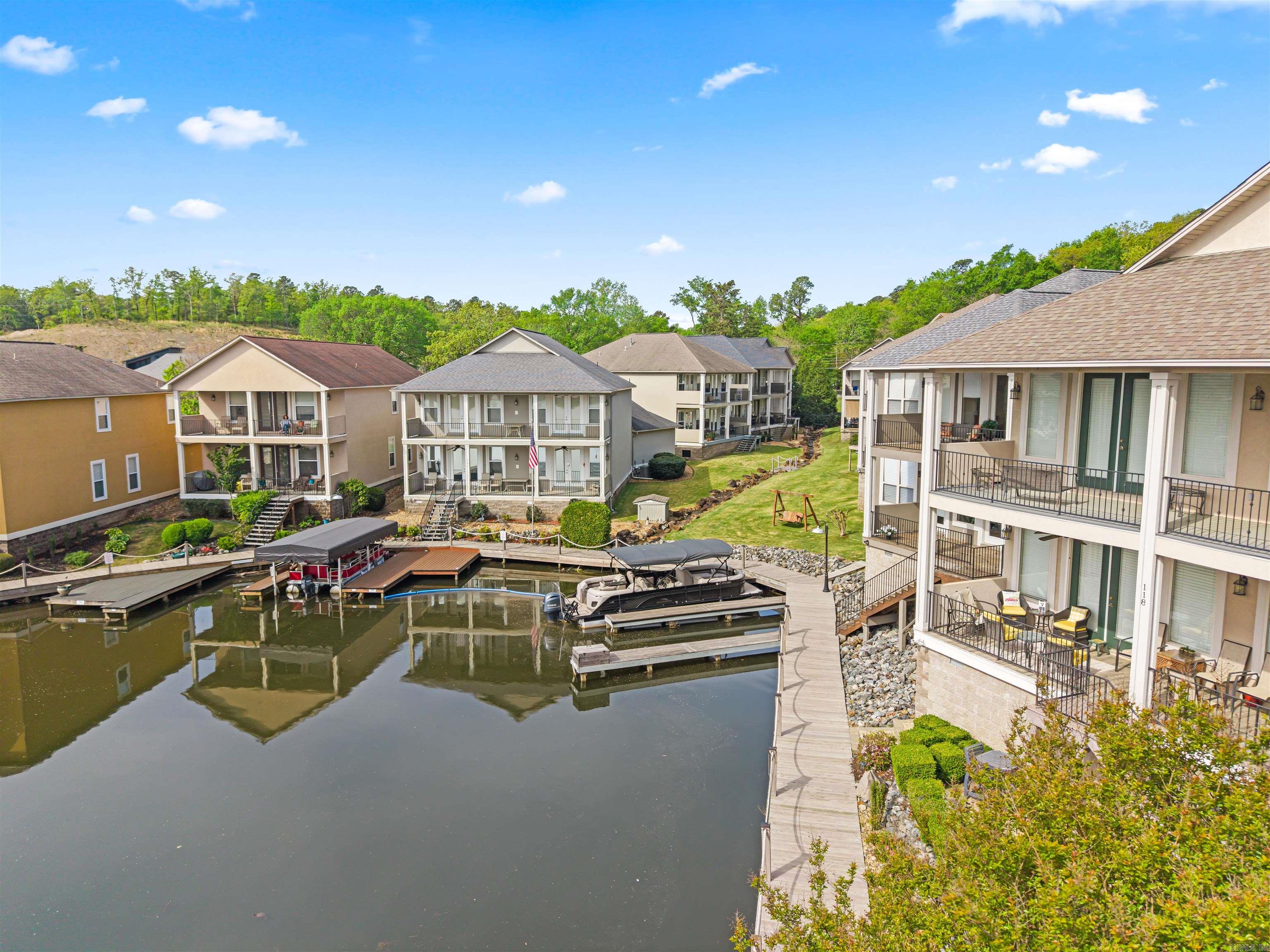 LIGHTHOUSE COVE - Residential