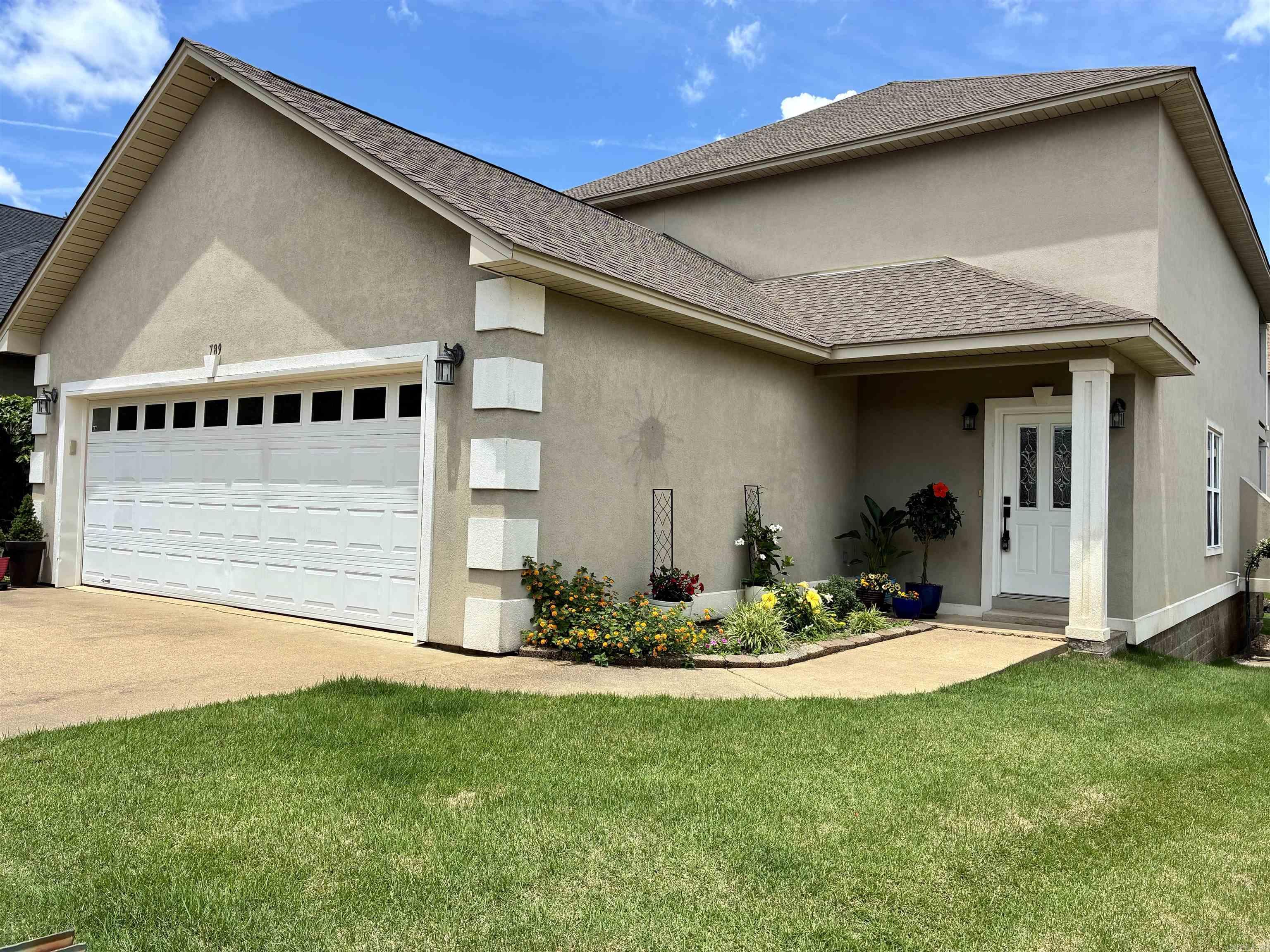 LIGHTHOUSE COVE - Residential