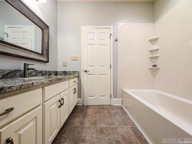 LIGHTHOUSE COVE - Residential