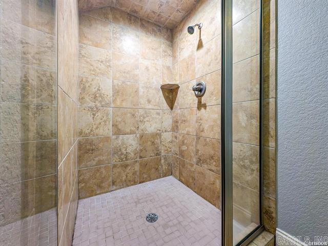 LIGHTHOUSE COVE - Residential