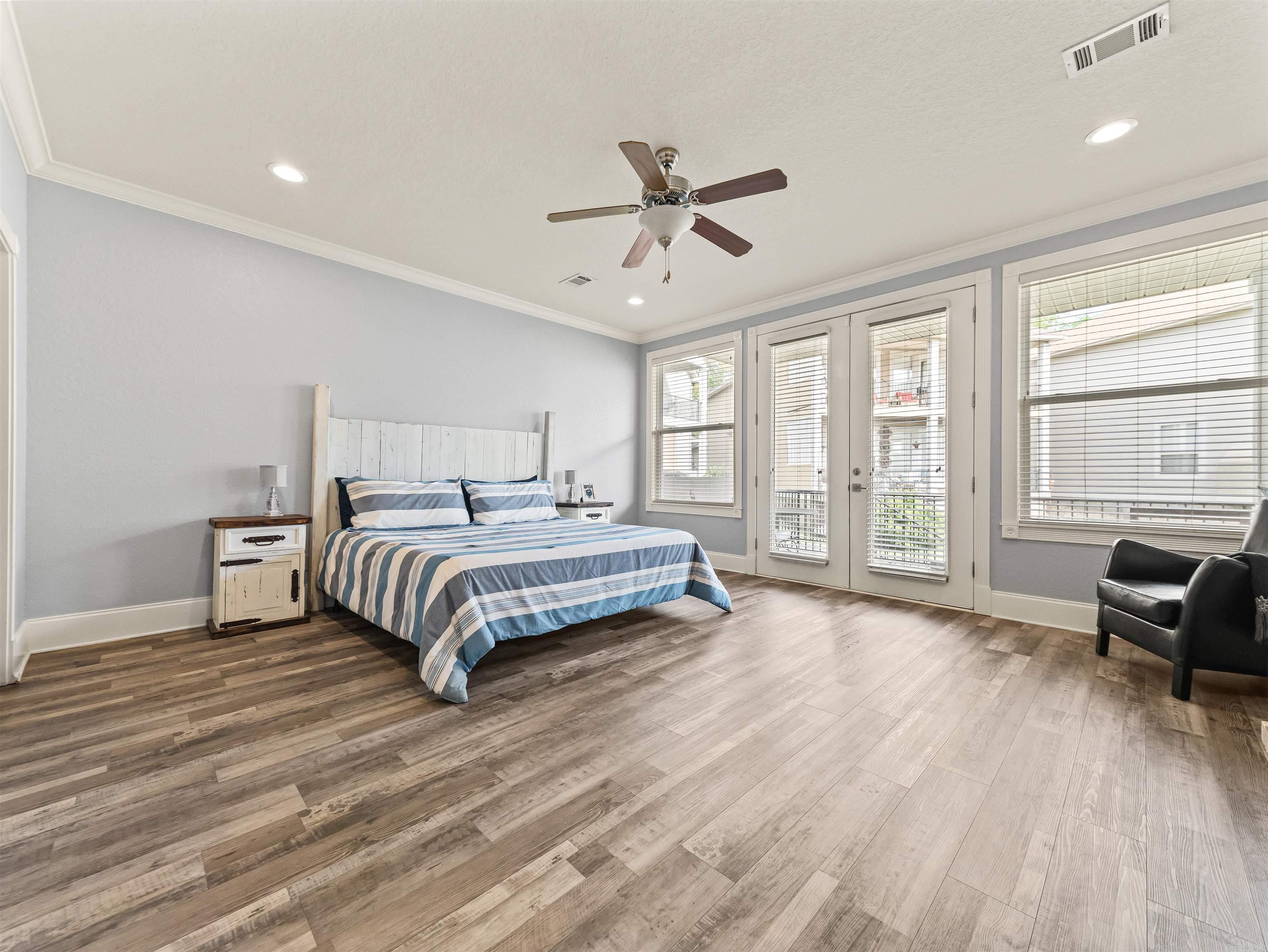 LIGHTHOUSE COVE - Residential