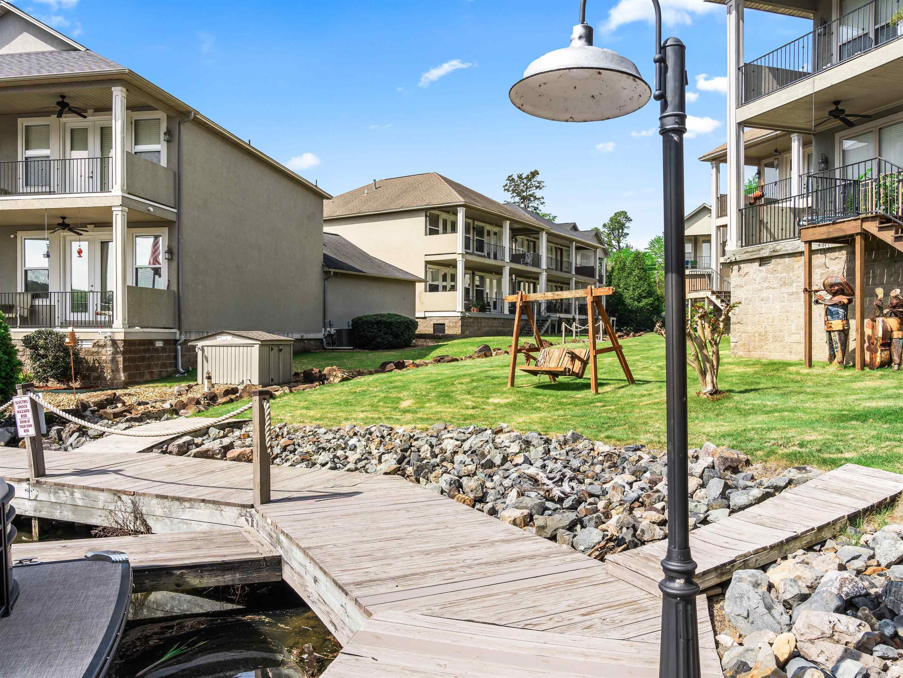 LIGHTHOUSE COVE - Residential