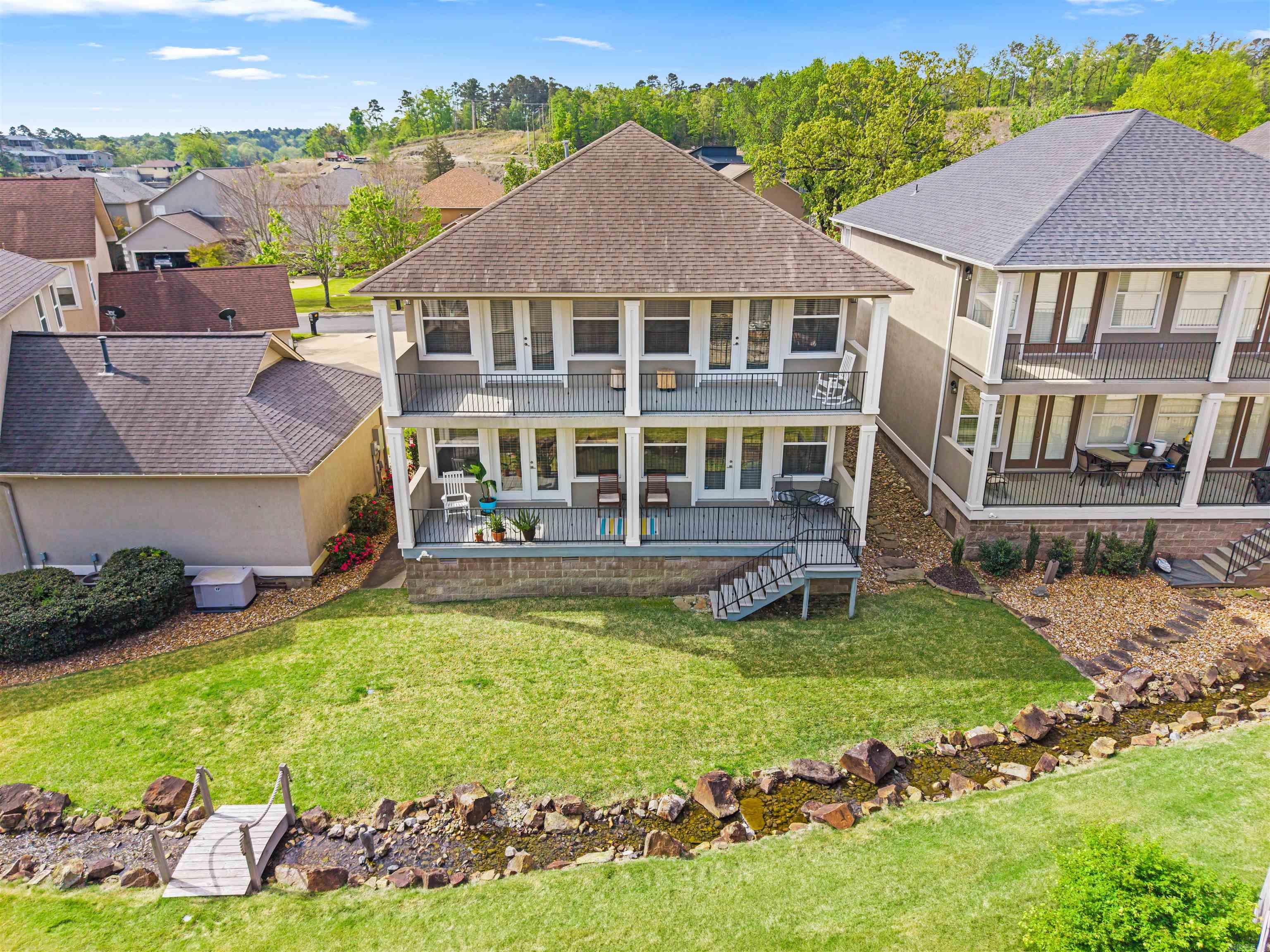 LIGHTHOUSE COVE - Residential