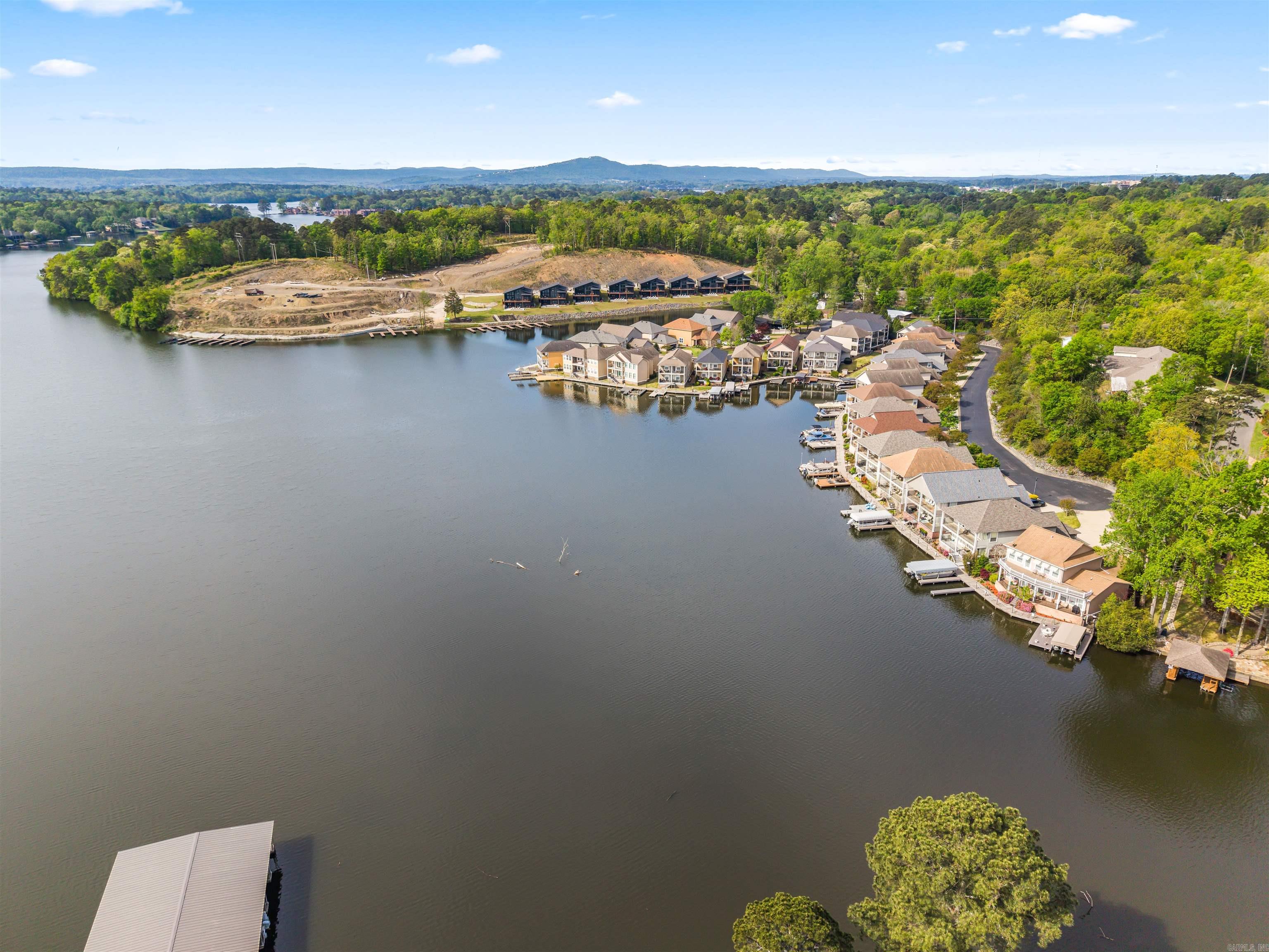 LIGHTHOUSE COVE - Residential