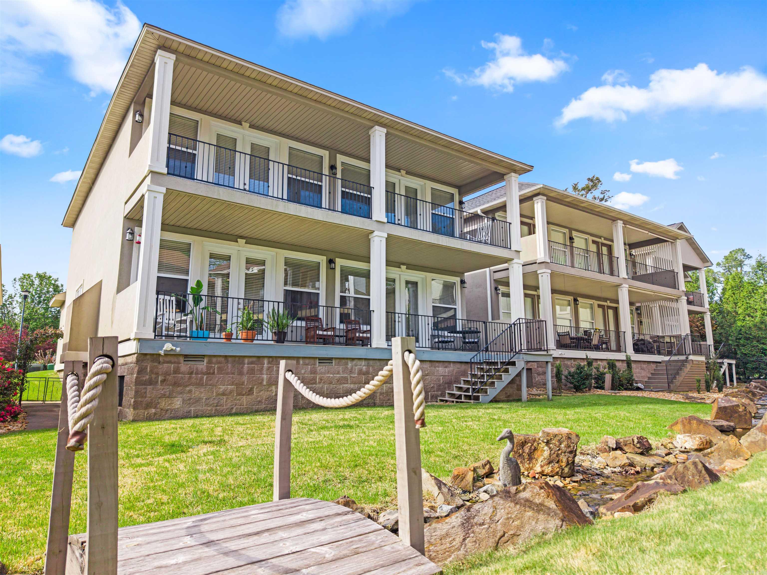 LIGHTHOUSE COVE - Residential