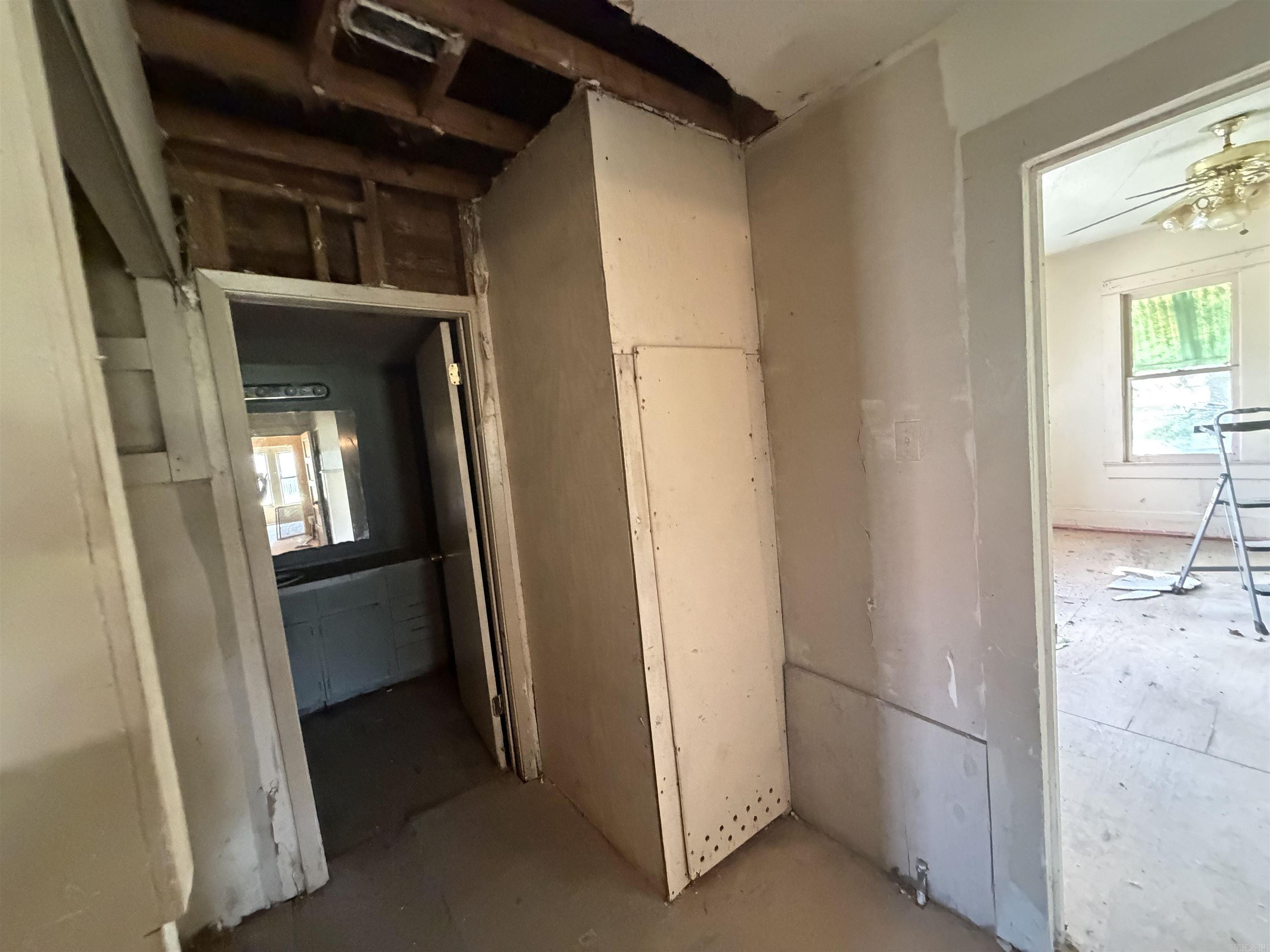 BOWLES - Residential