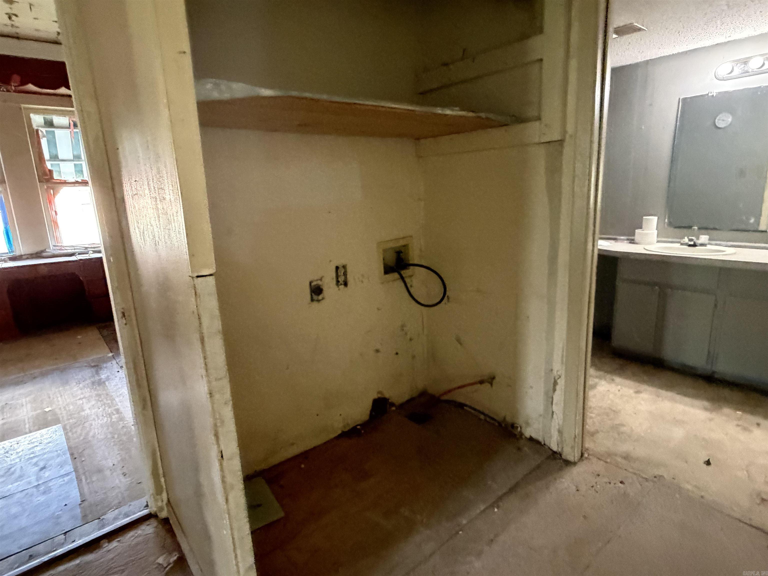 BOWLES - Residential