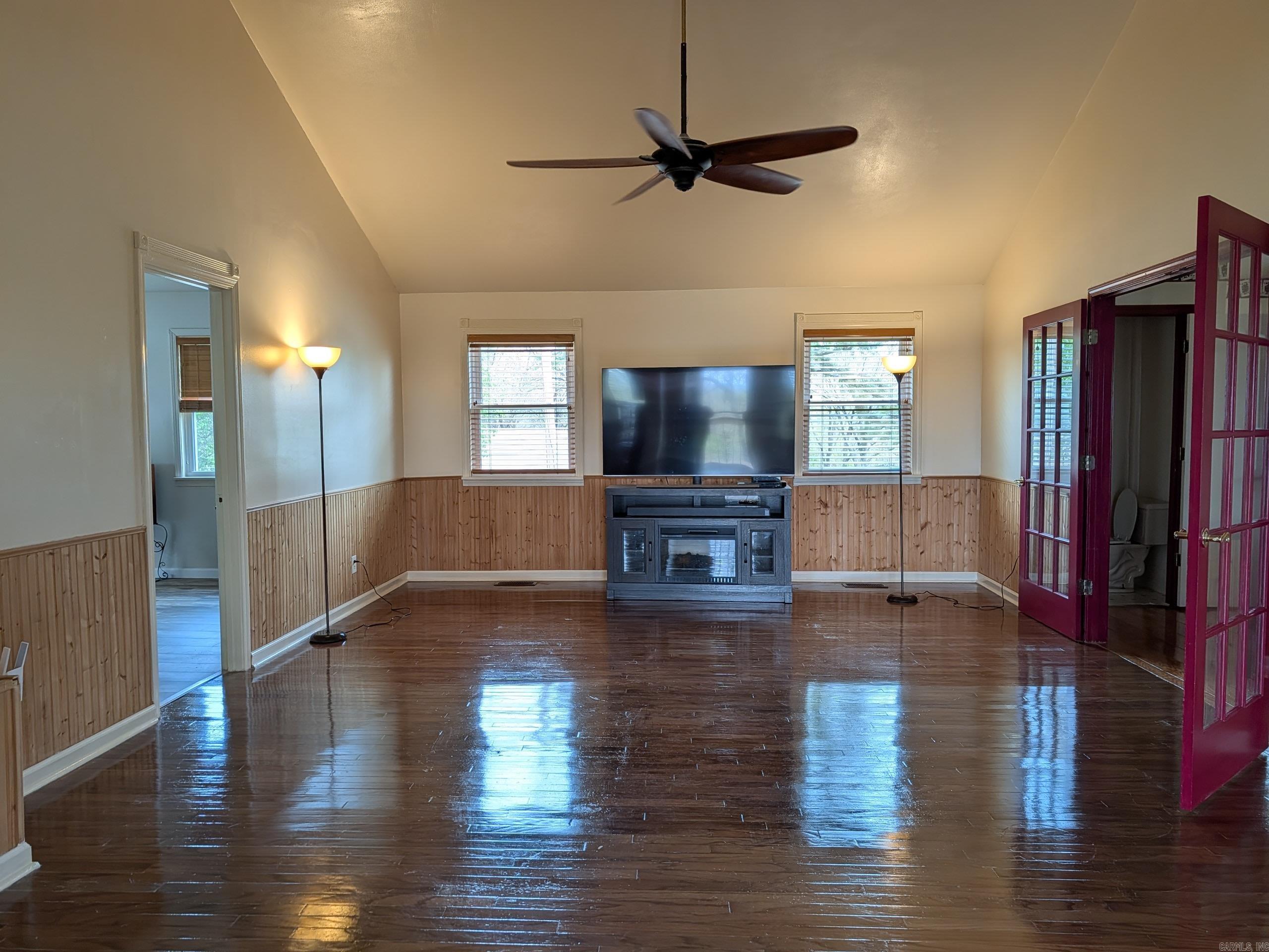 SUNNY VALLEY - Residential