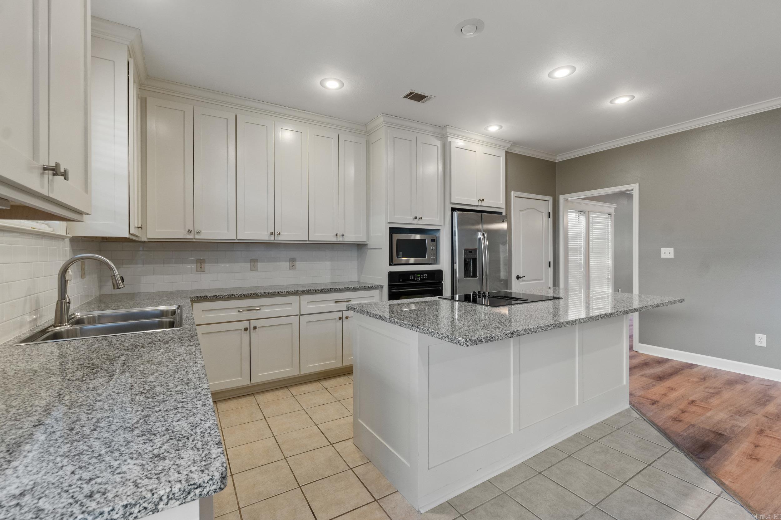 THE VILLAGES OF WELLINGTON - Residential