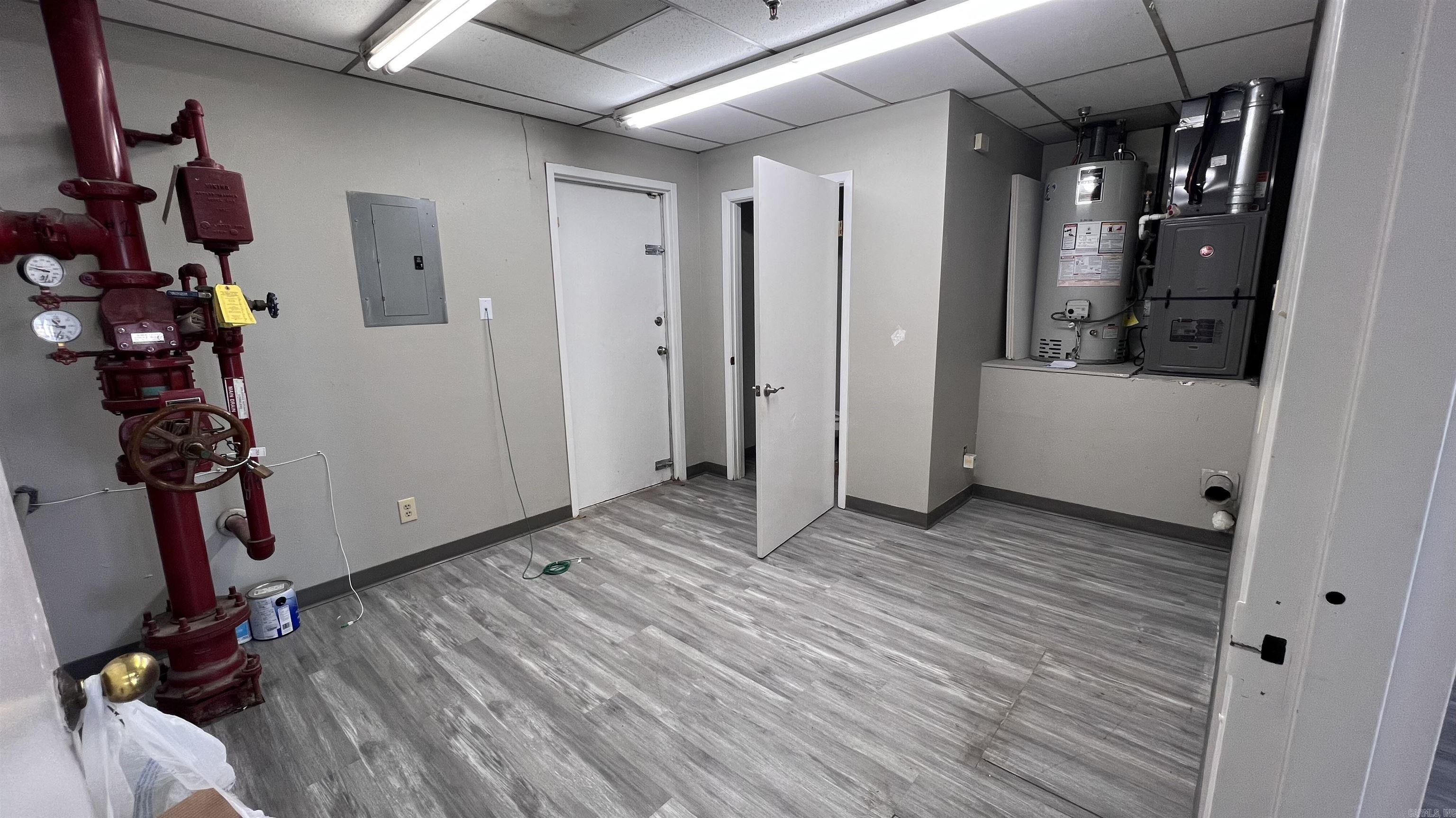 Hot Springs - Commercial Sale