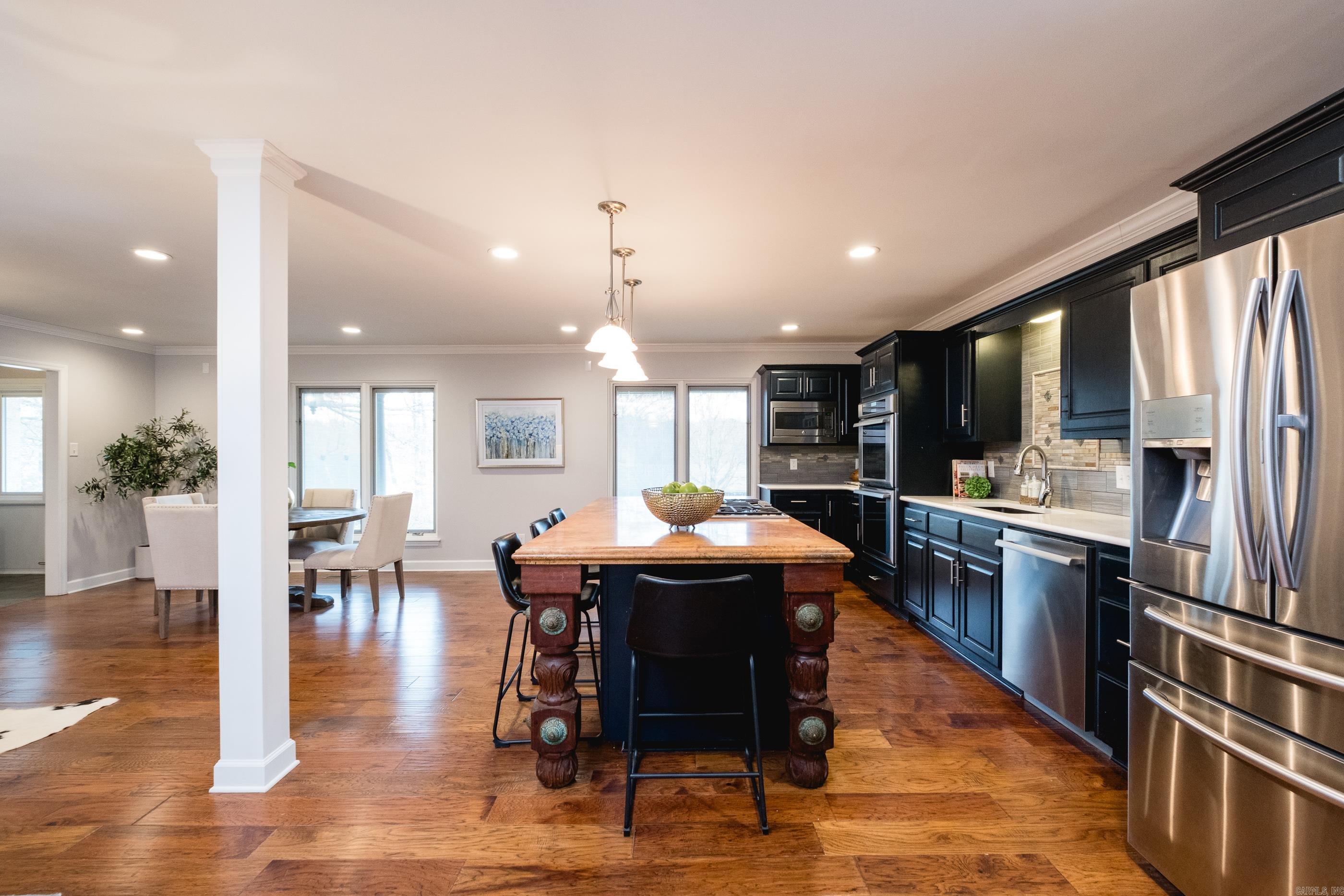 LEAWOOD HEIGHTS - Residential