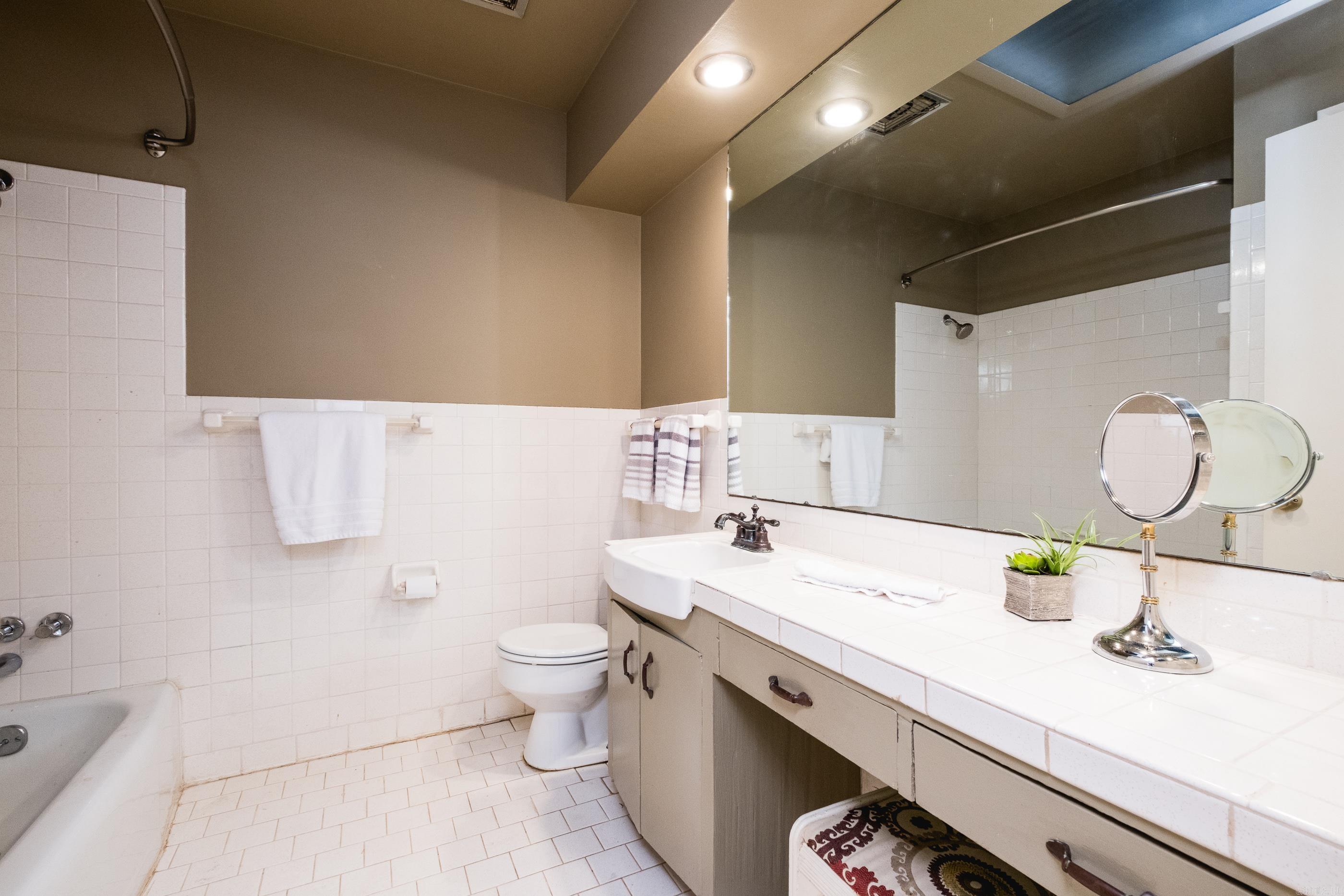 LEAWOOD HEIGHTS - Residential