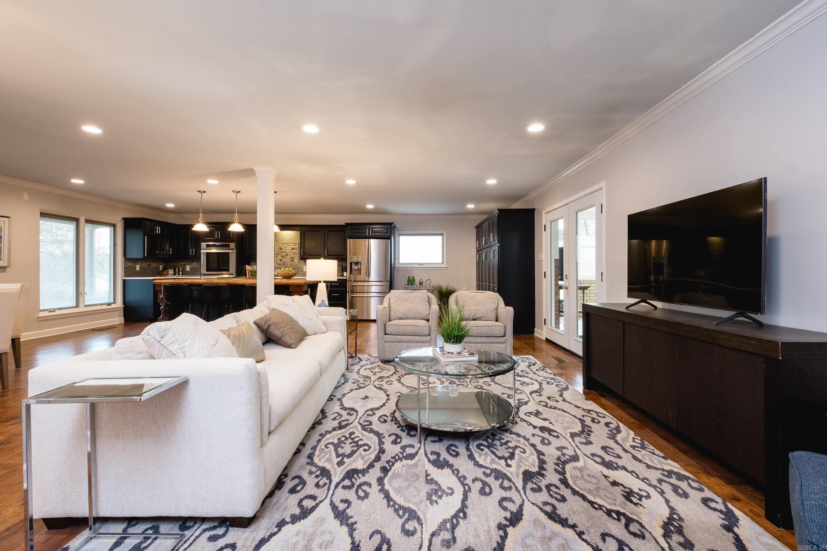 LEAWOOD HEIGHTS - Residential