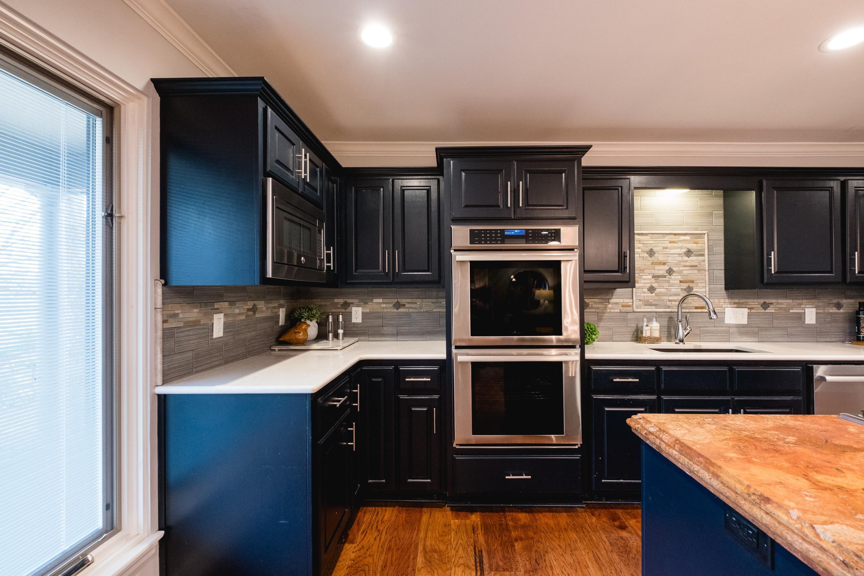 LEAWOOD HEIGHTS - Residential