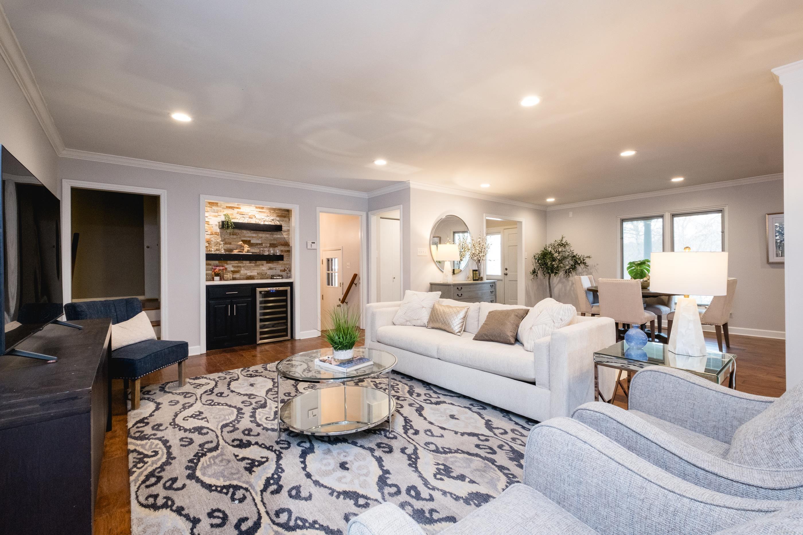 LEAWOOD HEIGHTS - Residential