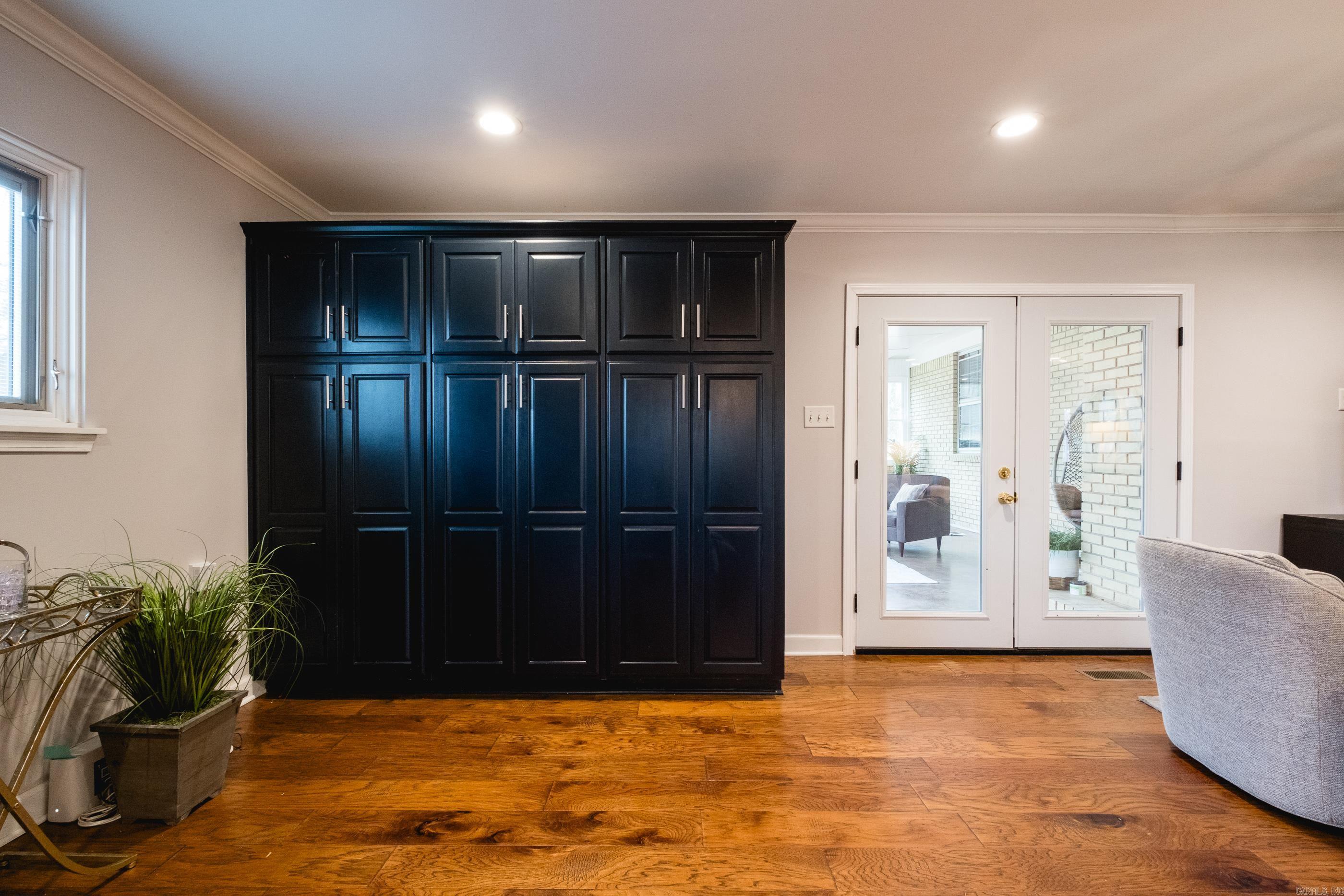 LEAWOOD HEIGHTS - Residential