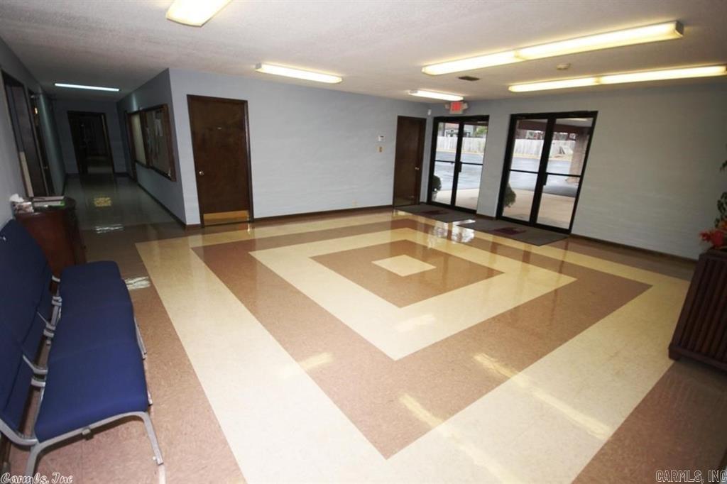 Big Oak - Commercial Sale
