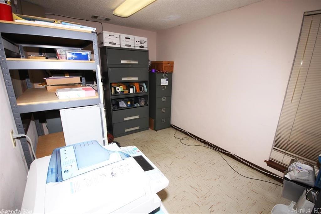 Big Oak - Commercial Sale