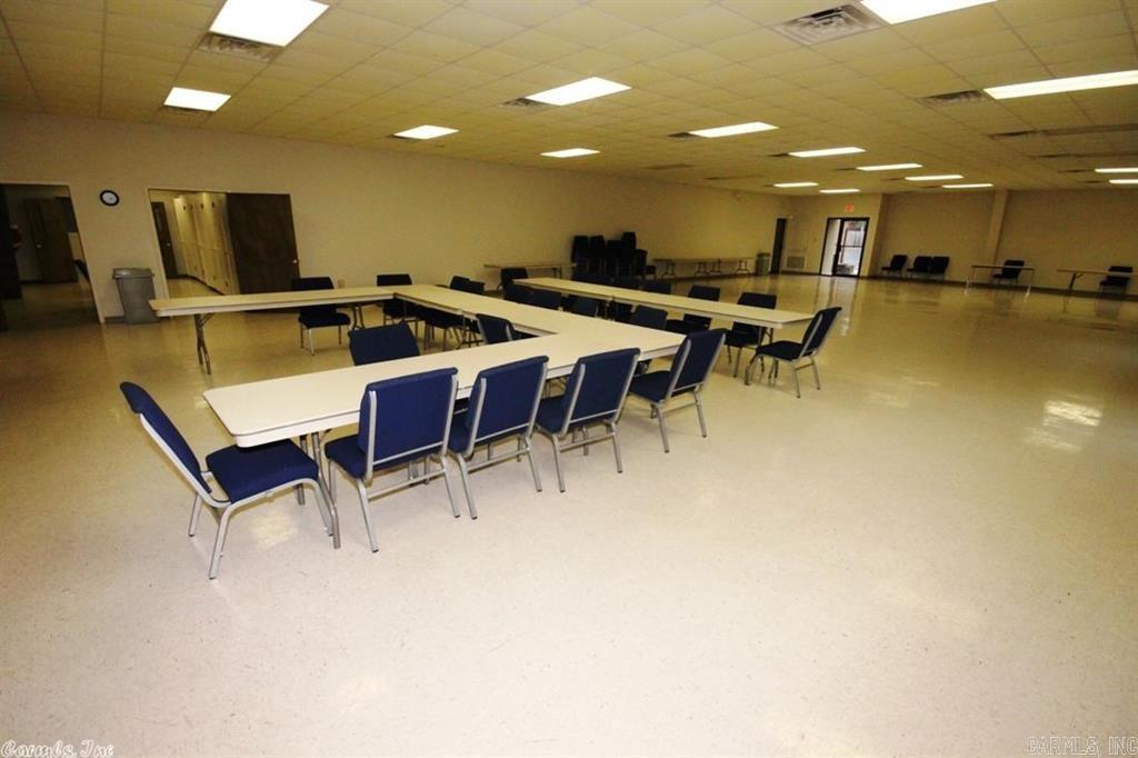 Big Oak - Commercial Sale