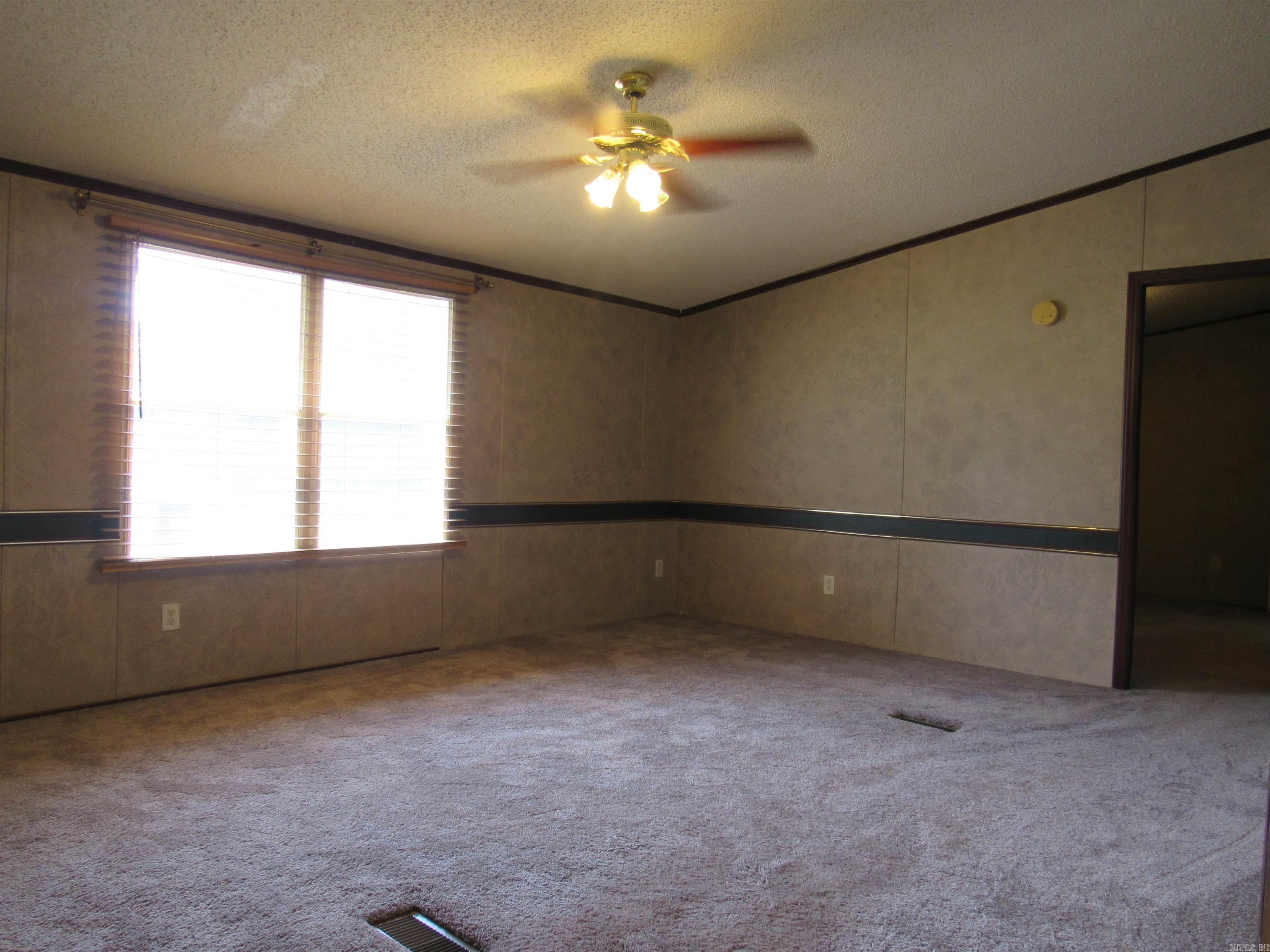 Metes & Bounds - Residential Lease