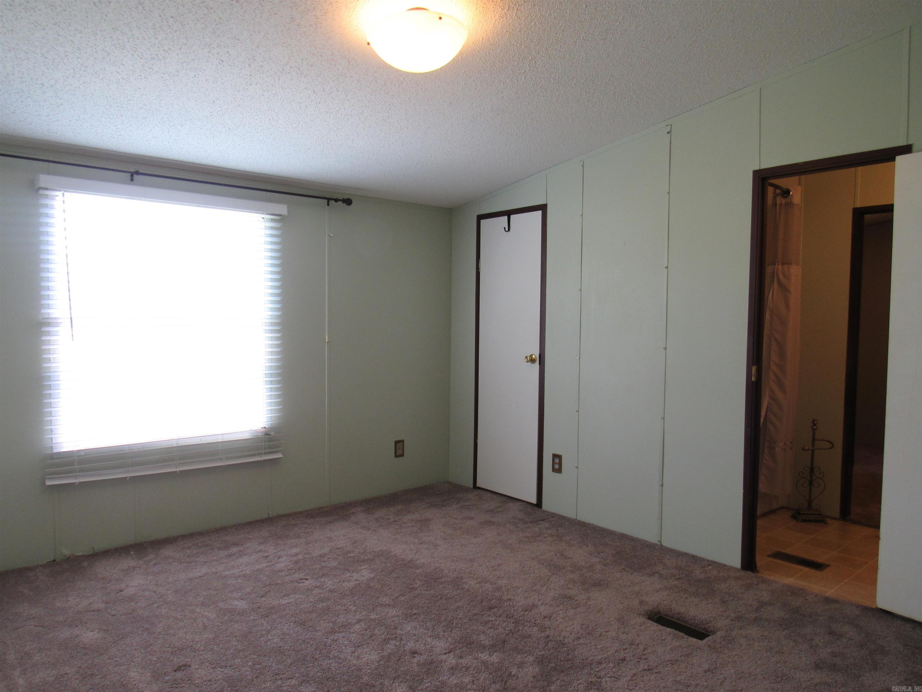 Metes & Bounds - Residential Lease